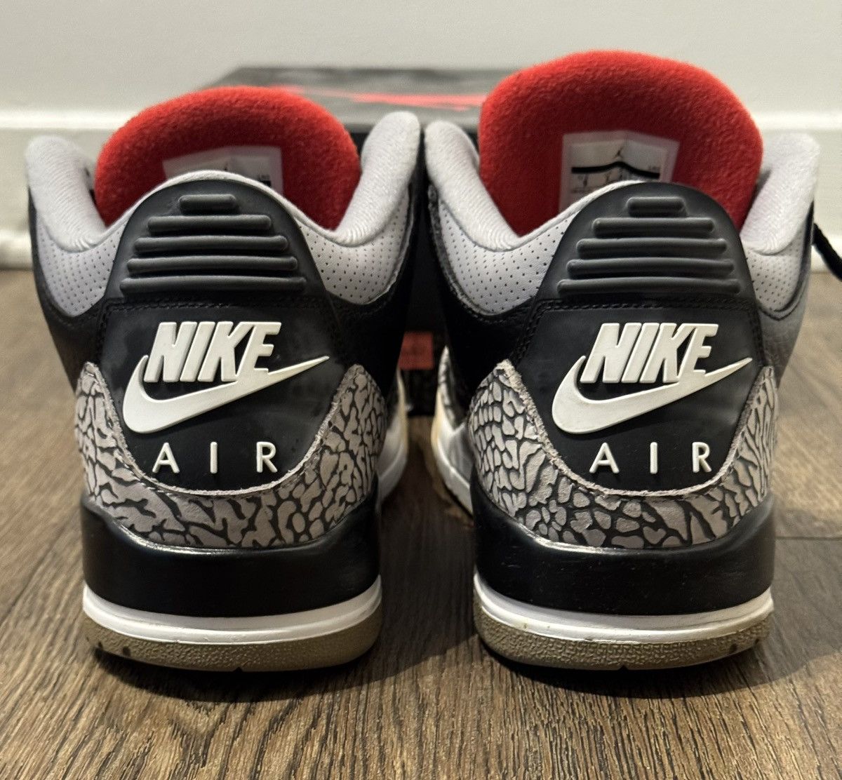 Jordan Brand Air Jordan 3 OG Black Cement (2018) Size US 9 / EU 42 - 4 Thumbnail