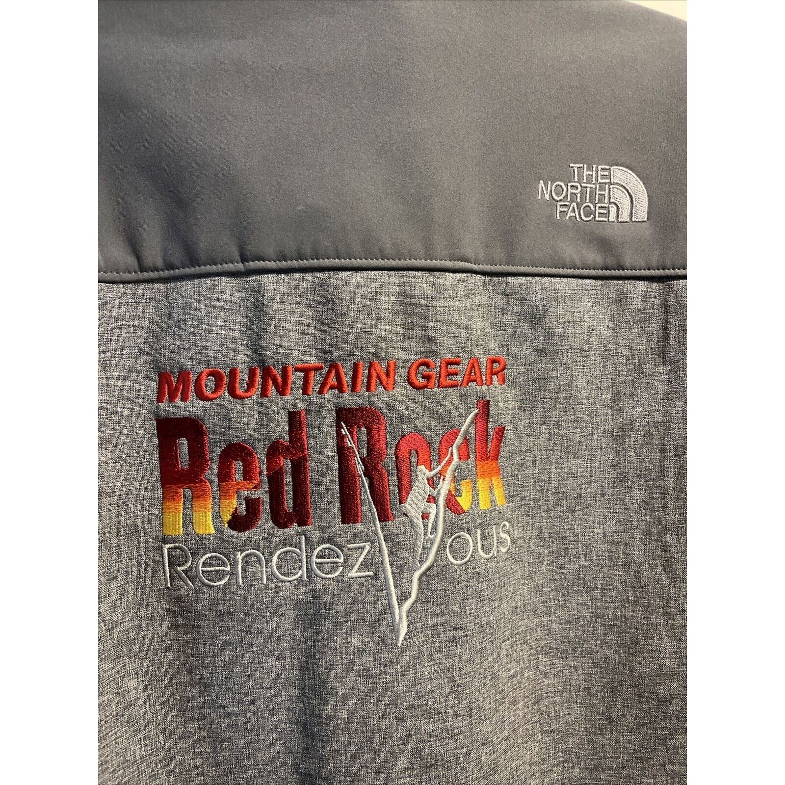 The North Face The North Face mens M Gray LS zip Soft Shell jacket *Stains* Size US M / EU 48-50 / 2 - 8 Thumbnail