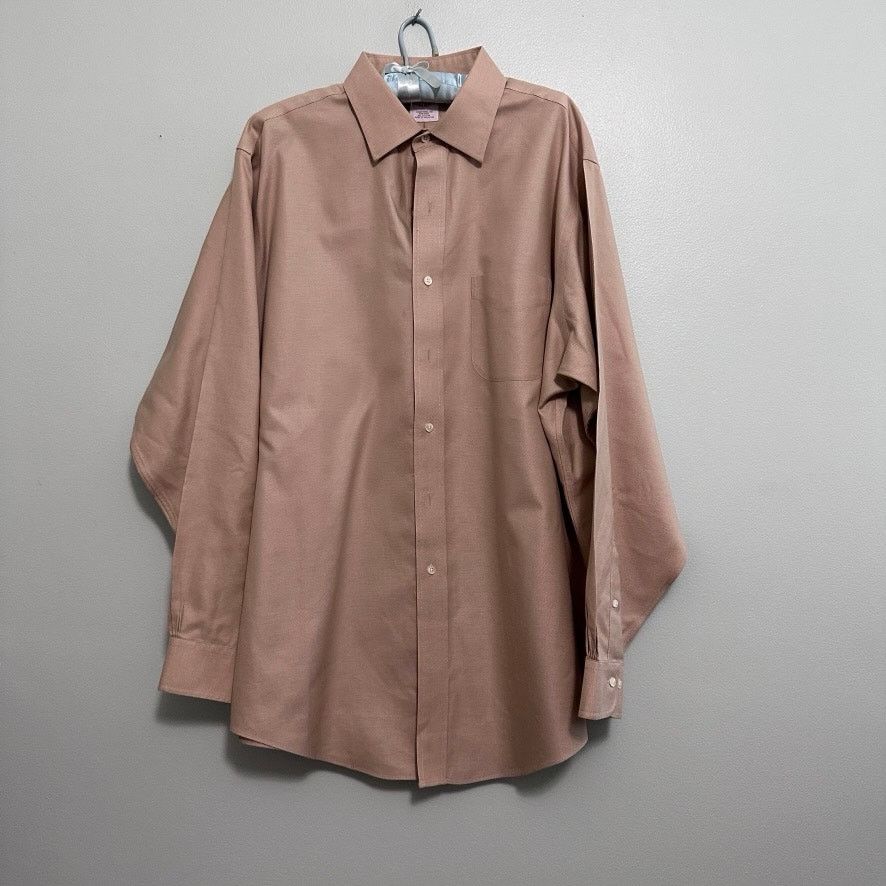 Brooks Brothers Brooks Brothers gold beige traditional fit button down Size US XL / EU 56 / 4 - 2 Thumbnail