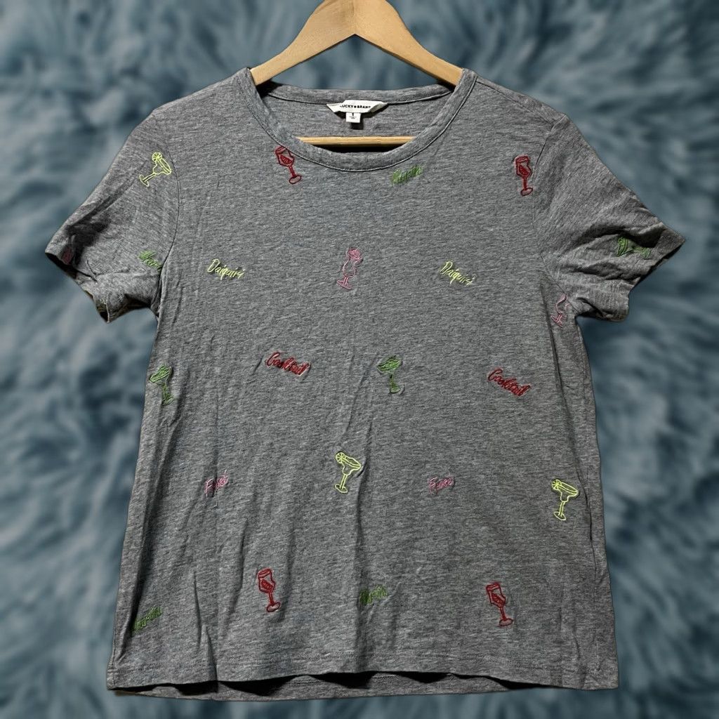 Lucky Brand Lucky Brand T-Shirt Womens Small Gray Daiquiri Cocktail All Over 100% Cotton Size S / US 4 / IT 40 - 1 Thumbnail