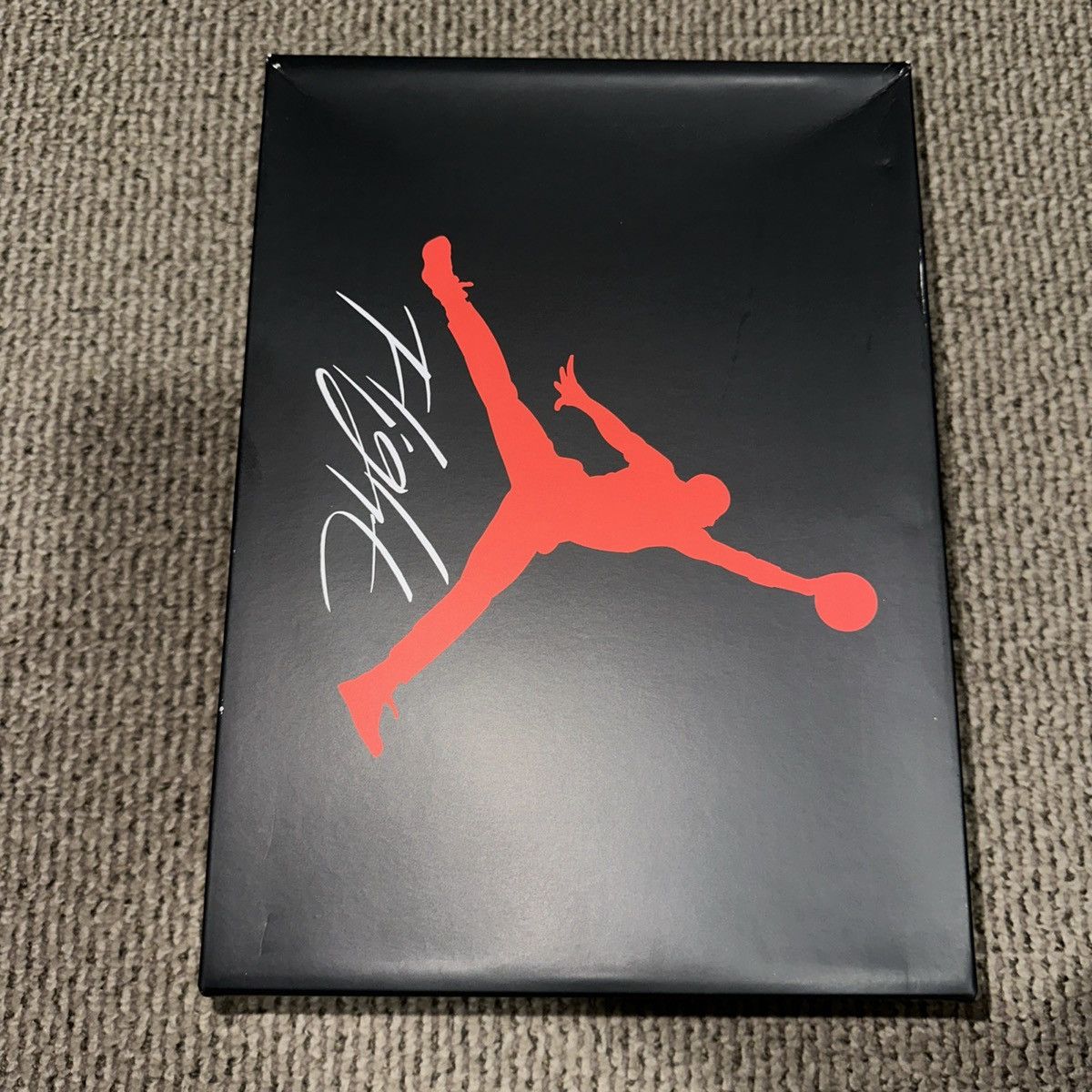 Jordan Brand × Nike Jordan 4 Retro Midnight Navy (GS) Size US 7 / EU 40 - 7 Thumbnail