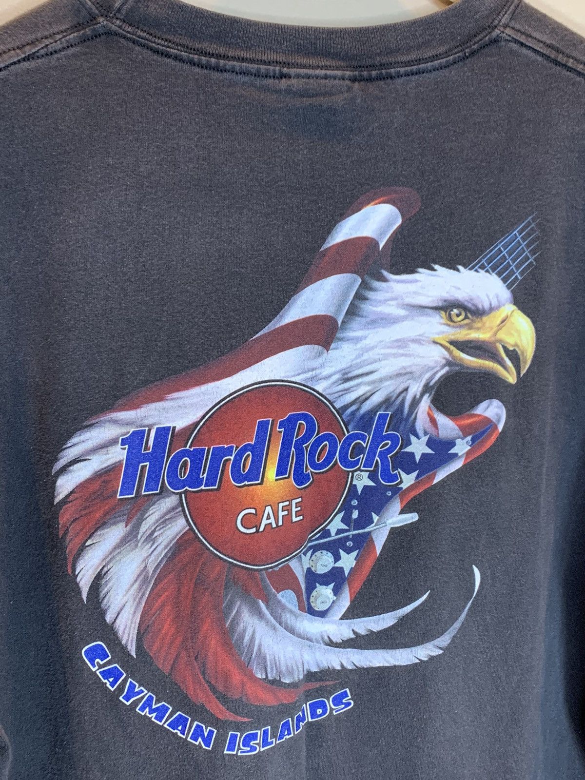 Hard Rock Cafe RARE Vintage Hard Rock Cafe Cayman Islands EagleGuitar Shirt Size US L / EU 52-54 / 3 - 3 Thumbnail