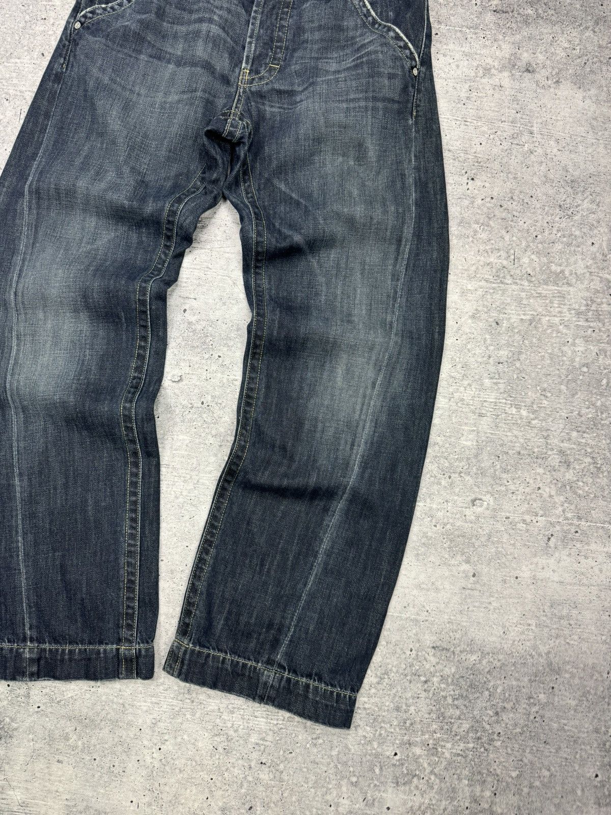 Hugo Boss × Vintage Vintage Y2K Style Hugo Boss Button Pockets Archive Jeans Size US 33 - 3 Thumbnail