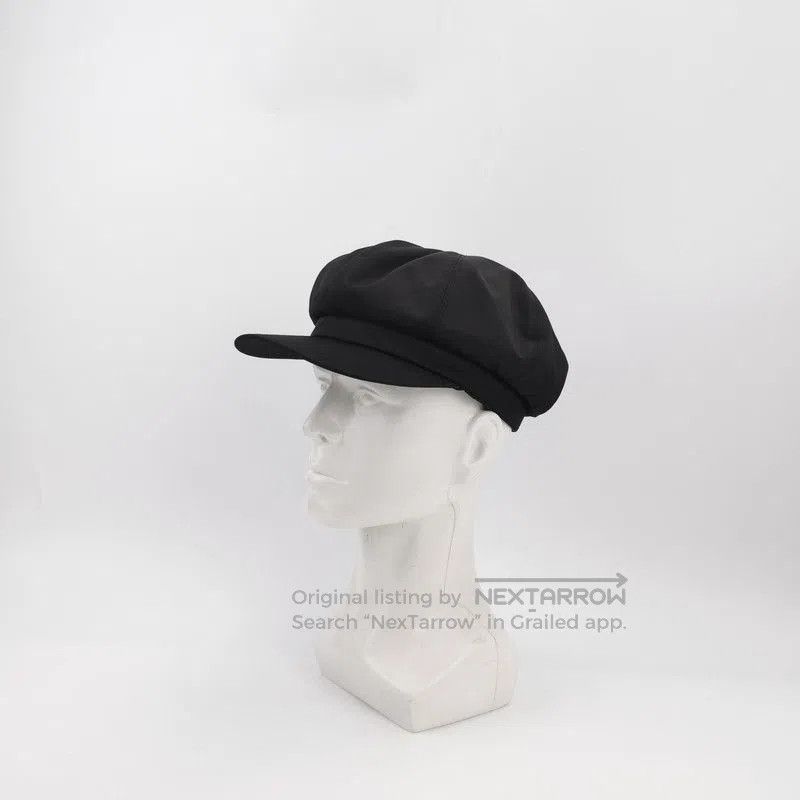 Prada Prada Solid Color Triangle Logo Newsboy Cap. Size ONE SIZE - 2 Thumbnail