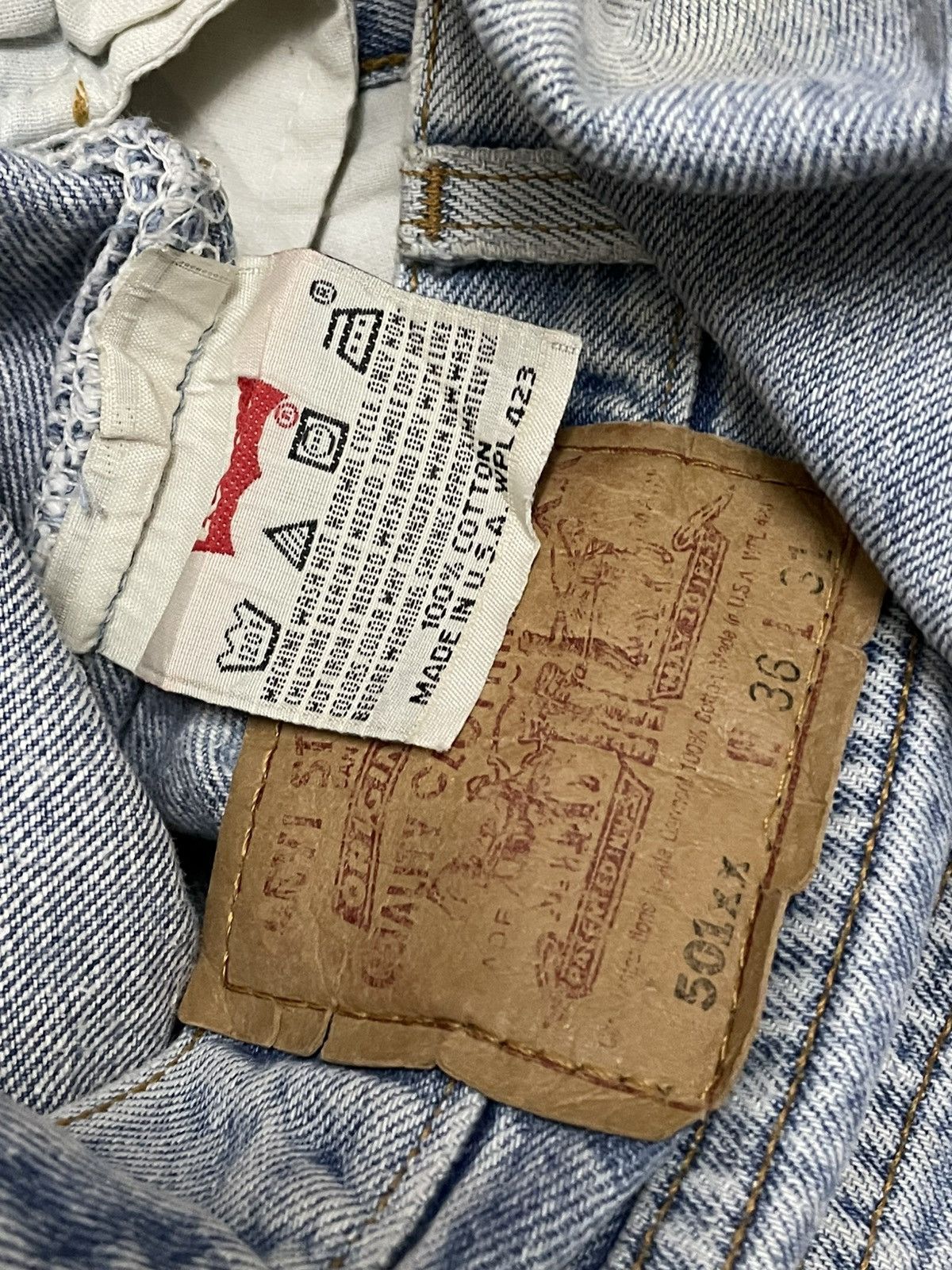 Levi's Vintage Clothing Vintage 1990s Designer Levis 501XX Distressed Classic Denim Size US 34 / EU 50 - 20 Thumbnail