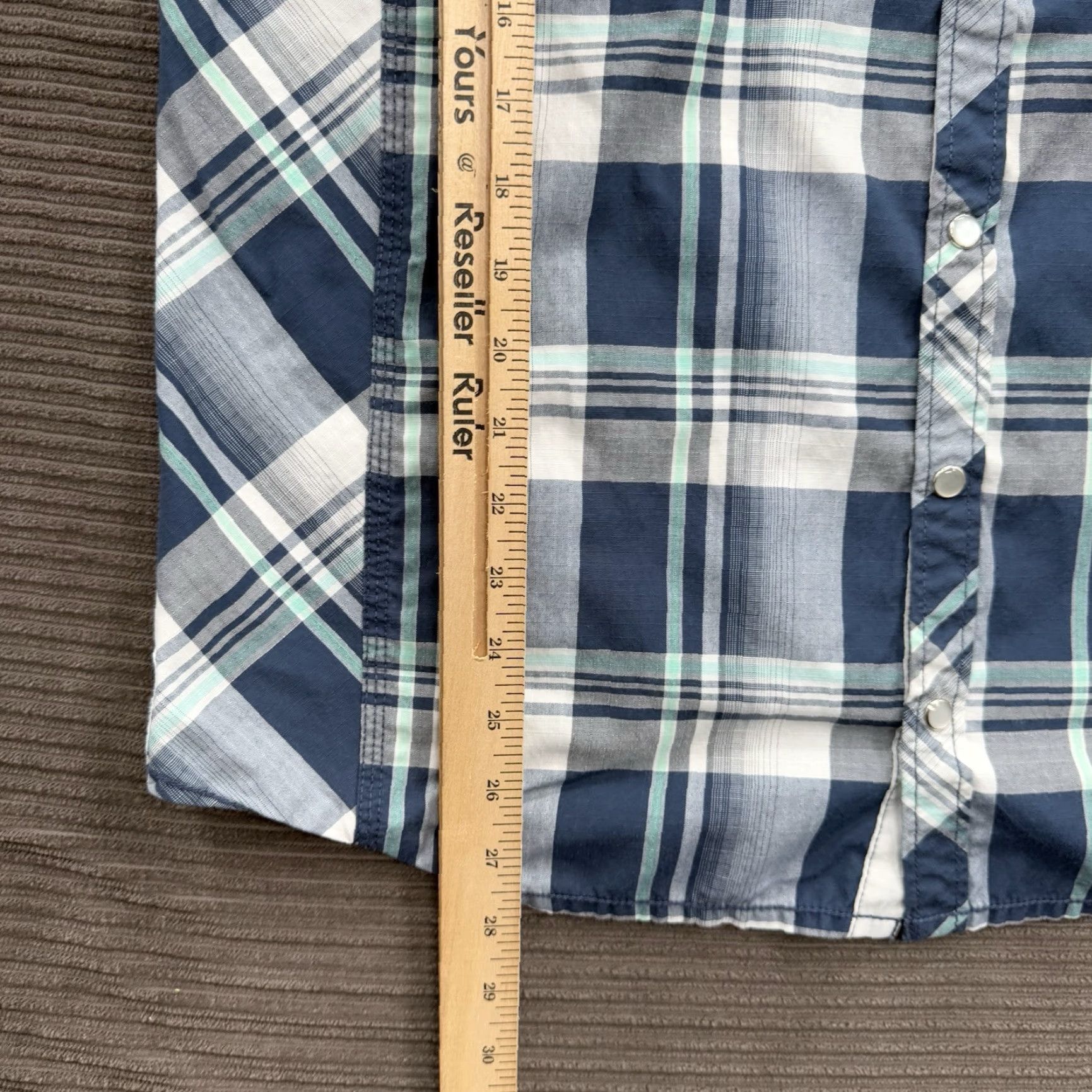 Vintage BKE Buckle Shirt Men Large Plaid Cotton Pearl Snap Long Sleeve Cowboy Rodeo Shirt Size US L / EU 52-54 / 3 - 5 Thumbnail