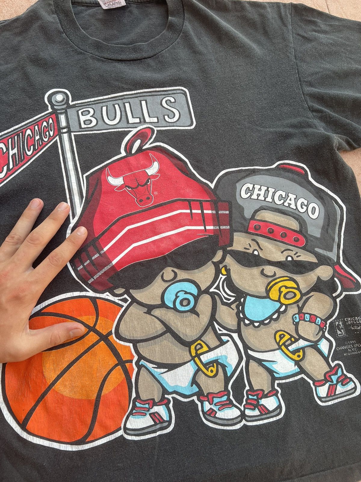 NBA × Vintage Vintage 90's NBA Chicago Bulls Baby Tee Print Rare Size US M / EU 48-50 / 2 - 3 Thumbnail