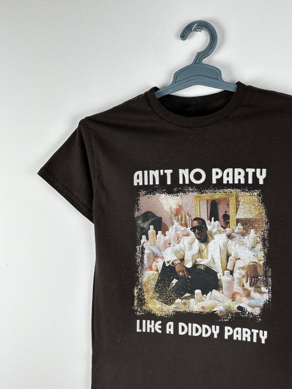 Rap Tees Humor Aint No Party Like A Diddy Party Puff Daddy T Shirt Size US S / EU 44-46 / 1 - 1 Thumbnail