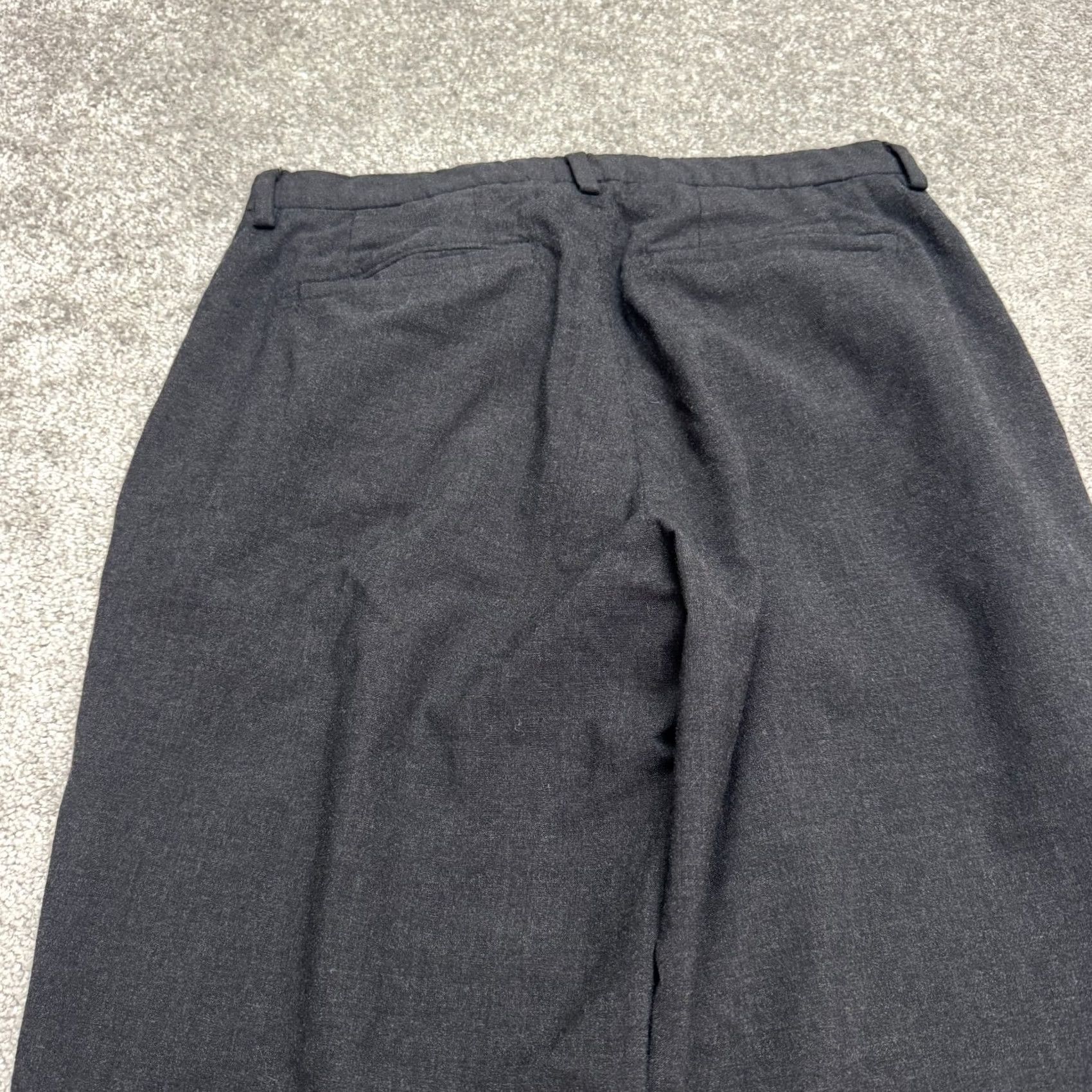 Banana Republic Banana Republic Wool Blend Dress Pants Mens 31x34 Gray Straight Leg Dress Pants Mens Regular Size 31 Gray Size US 31 - 7 Thumbnail