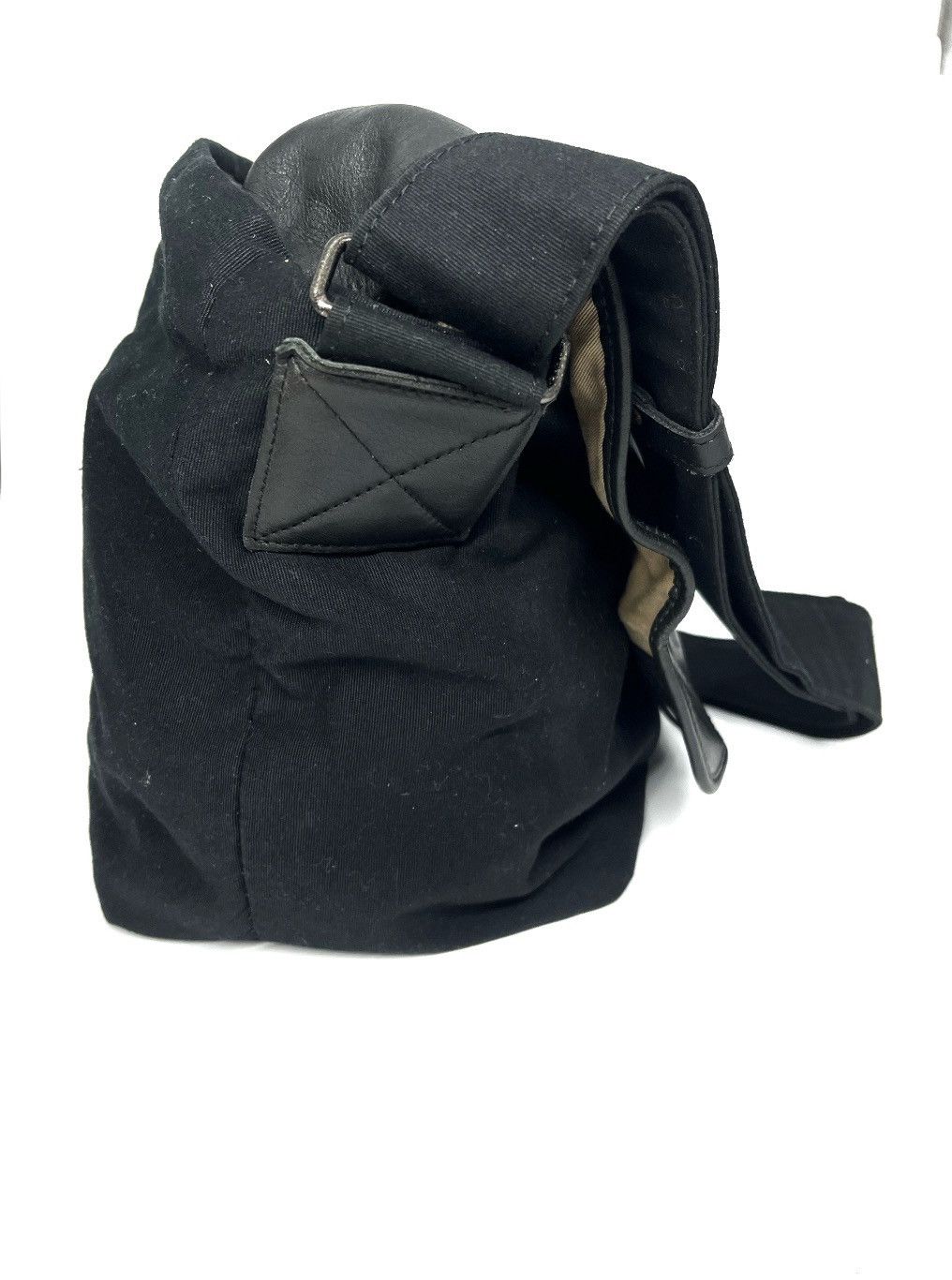 Takeo Kikuchi Authentic Takeo Kikuchi Massenger Bag Size ONE SIZE - 5 Thumbnail