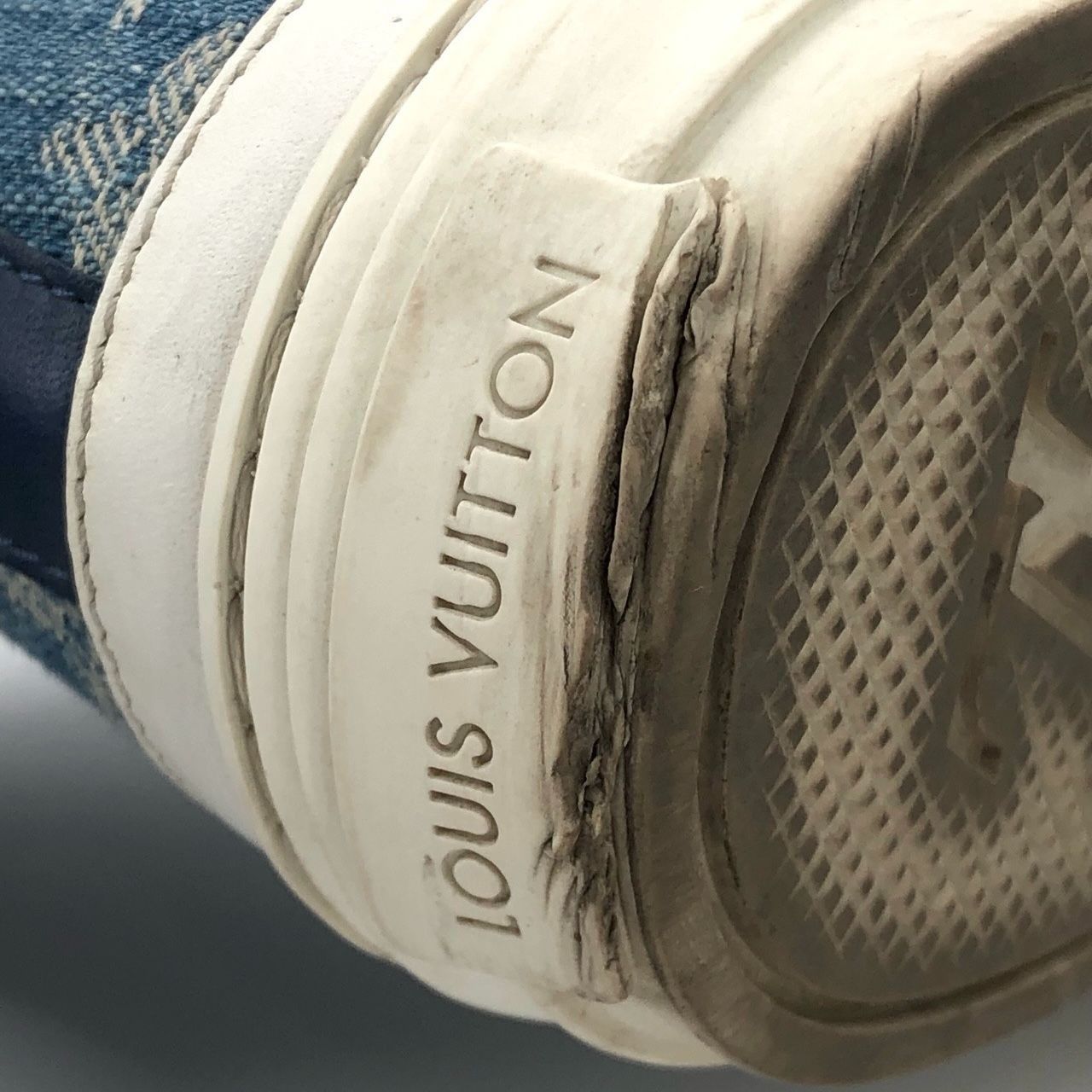 Louis Vuitton Louis Vuitton Lv 36 Denim Blue High Top Sneakers W/ White So Size US 6 / IT 36 - 3 Thumbnail