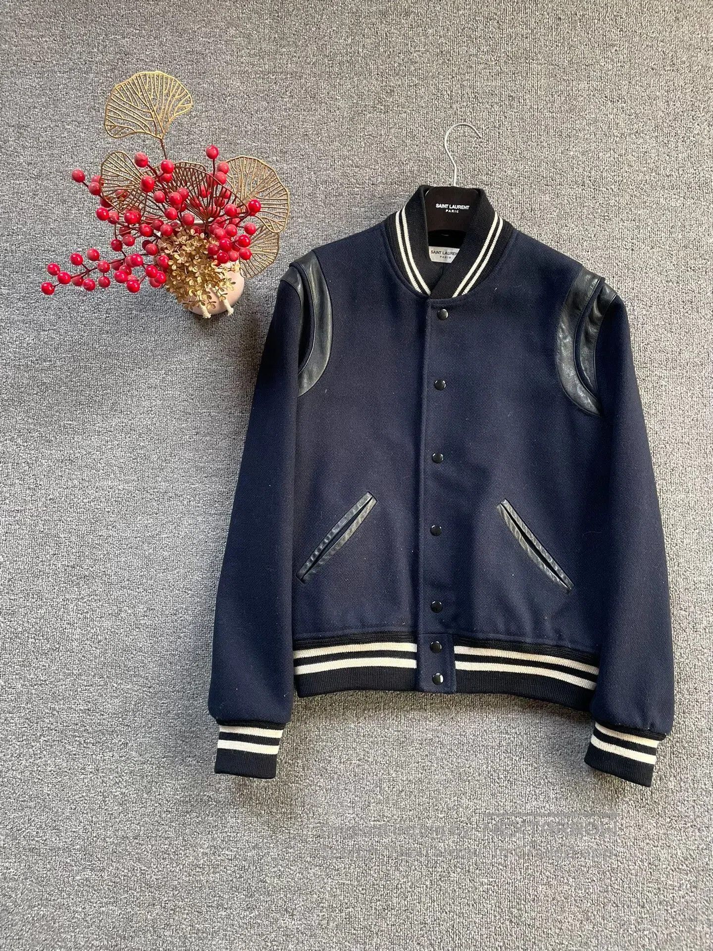 Saint Laurent Paris Saint Laurent Navy Wool Leather Sleeve Jacket. Size US M / EU 48-50 / 2 - 1 Thumbnail