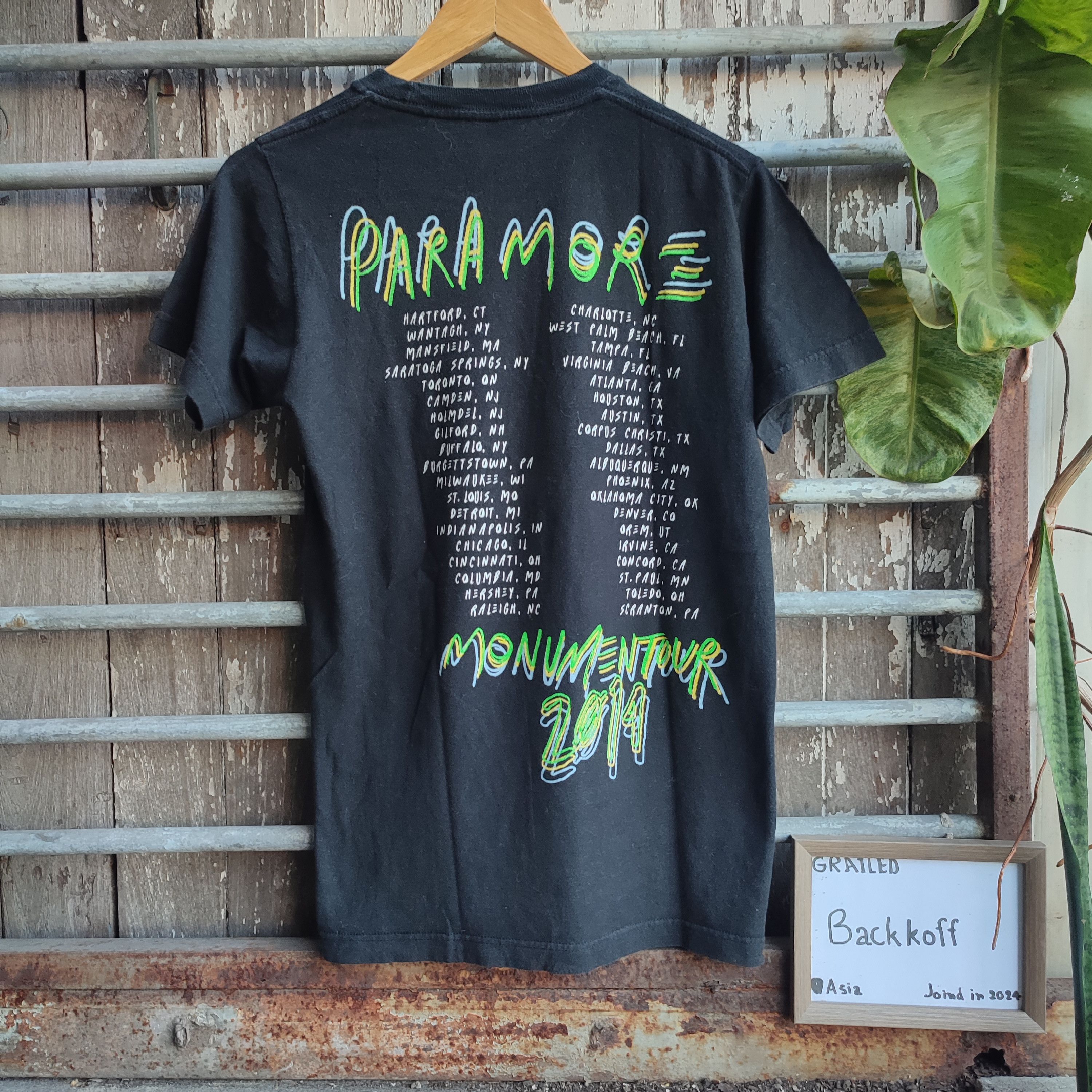 Band Tees × Vintage Vintage Paramore Monumentour T-Shirt Size US S / EU 44-46 / 1 - 3 Thumbnail