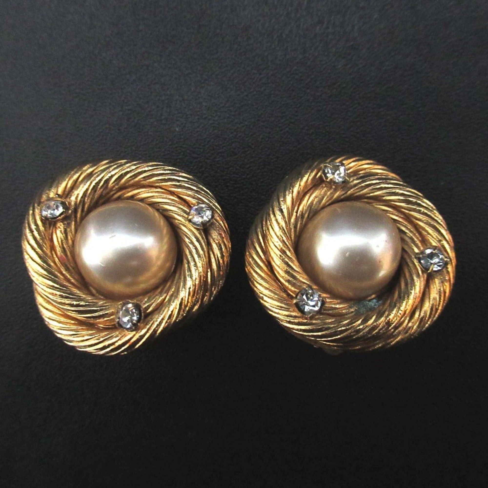 CHANEL Vintage Faux Pearl Circle Clip Earrings Gold Women's