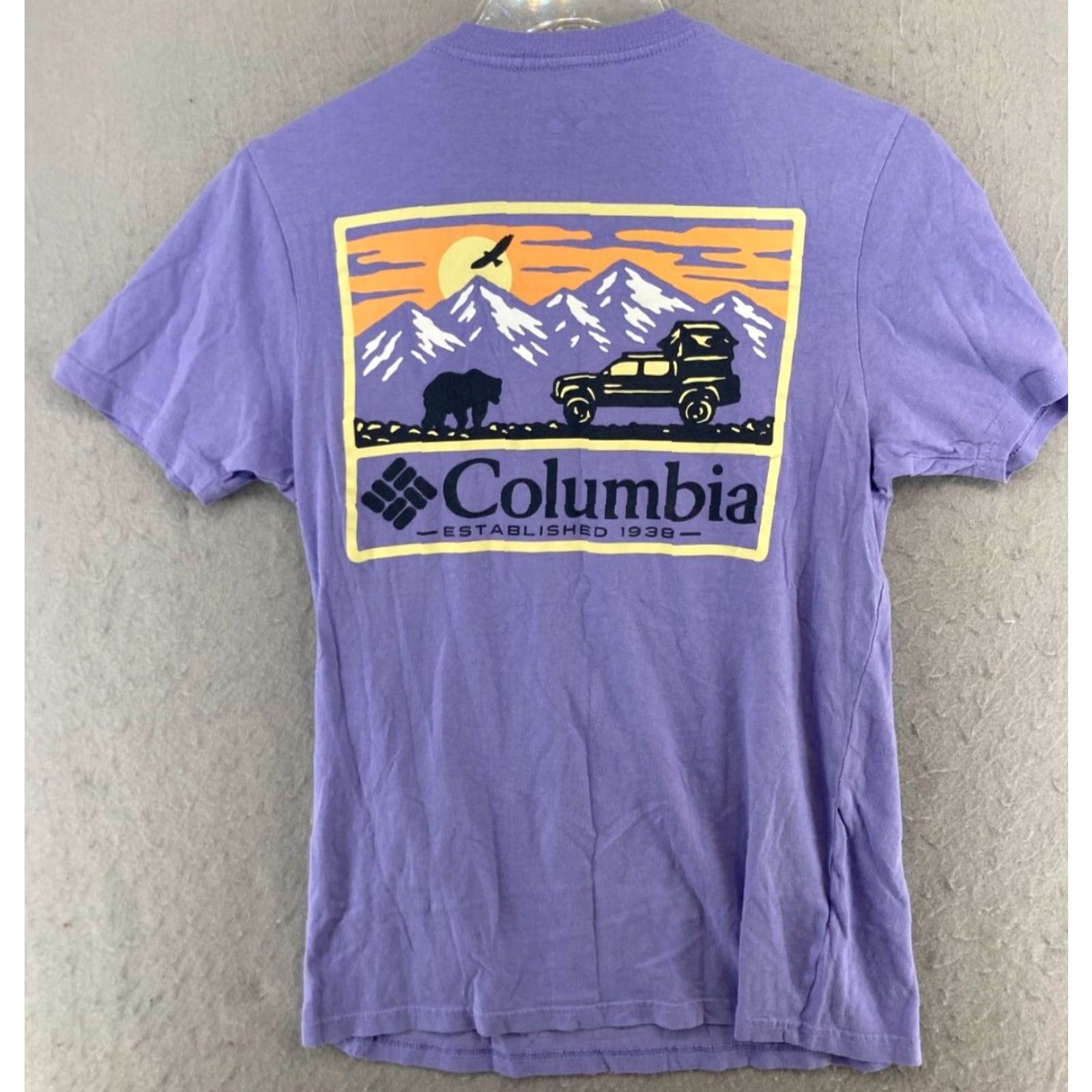 Vintage Columbia Mens TShirt Small Blue Outdoor Mountains Bear Size US S / EU 44-46 / 1 - 6 Thumbnail