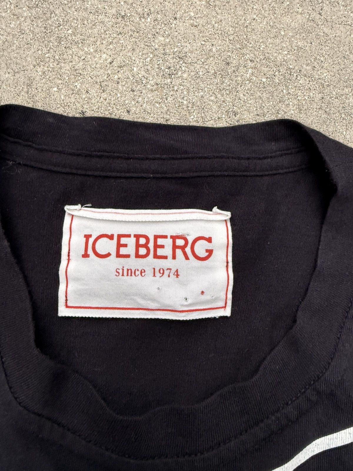 Iceberg Iceberg BLACK Tape Graphic T-Shirt, US Medium Size US M / EU 48-50 / 2 - 3 Thumbnail