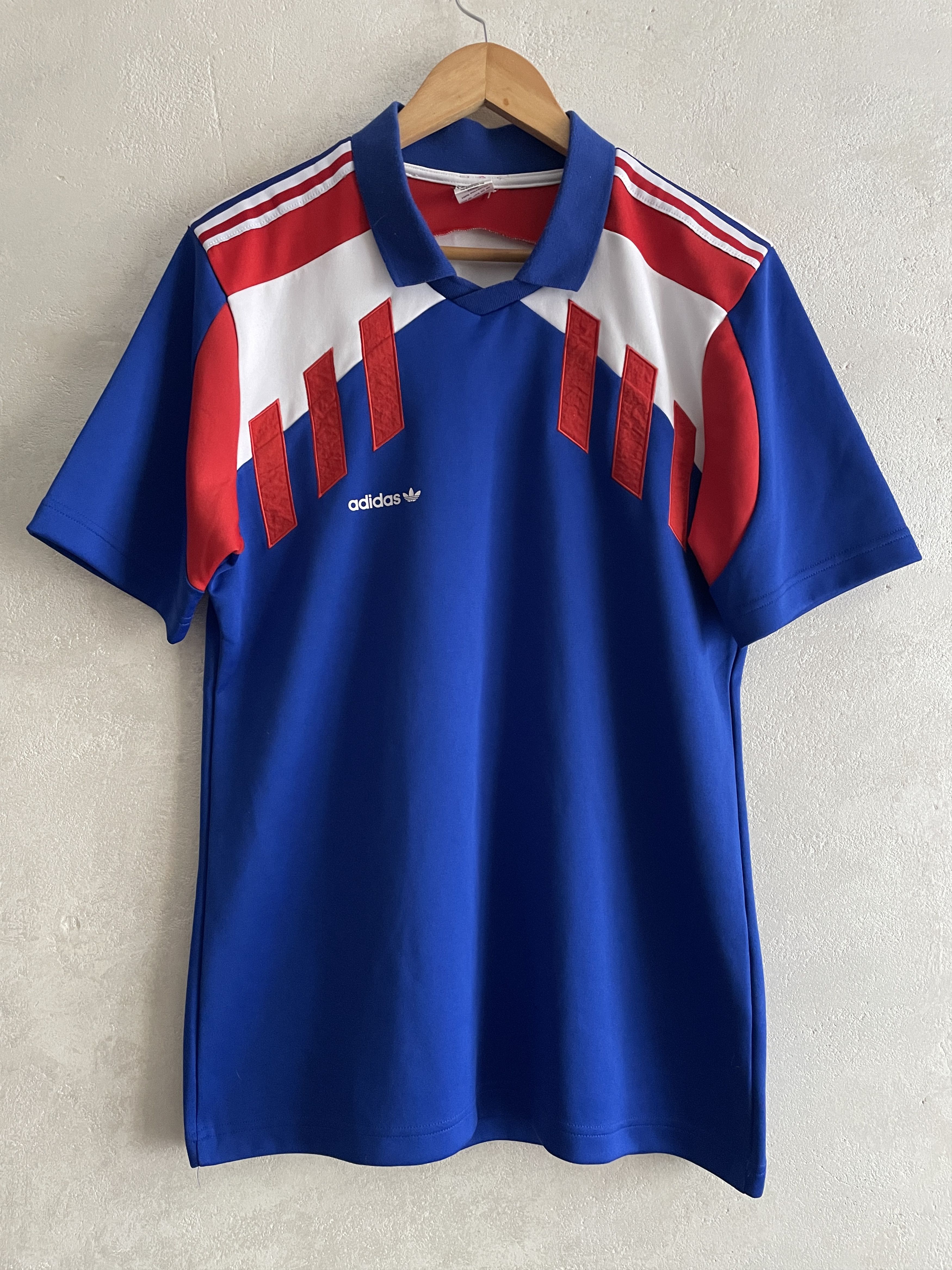 Adidas Adidas Originals 90s Vintage Shirt Template Kit Jersey Size US L / EU 52-54 / 3 - 1 Thumbnail