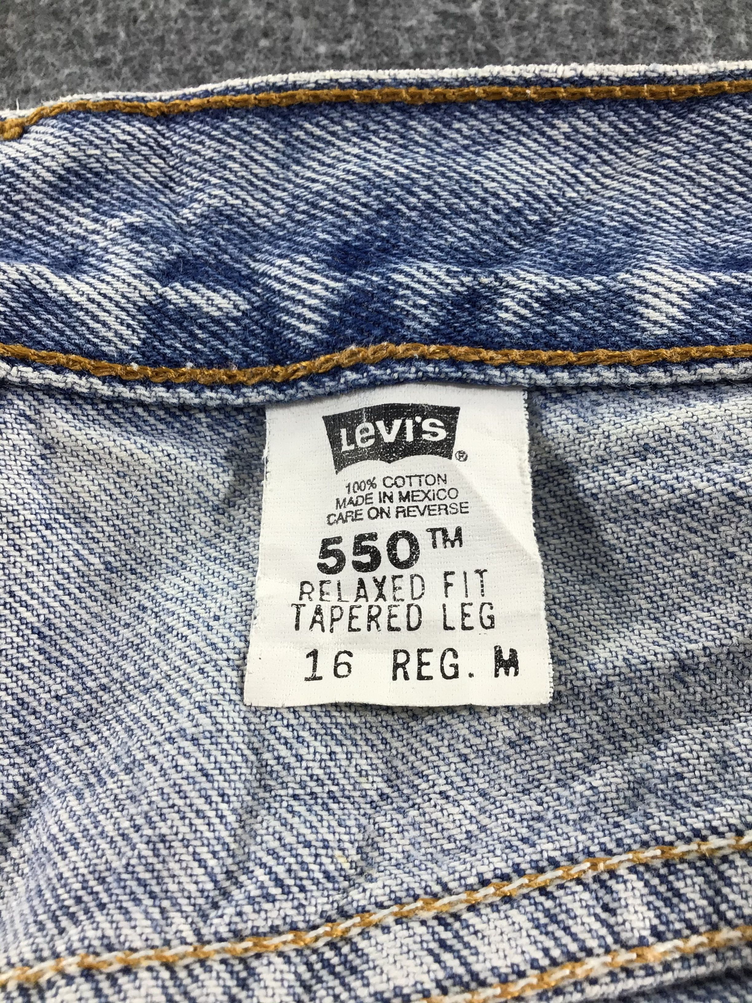 Levi's Vintage Levis 550 Jeans Faded Blue Denim -J580 Size US 34 / EU 50 - 9 Thumbnail