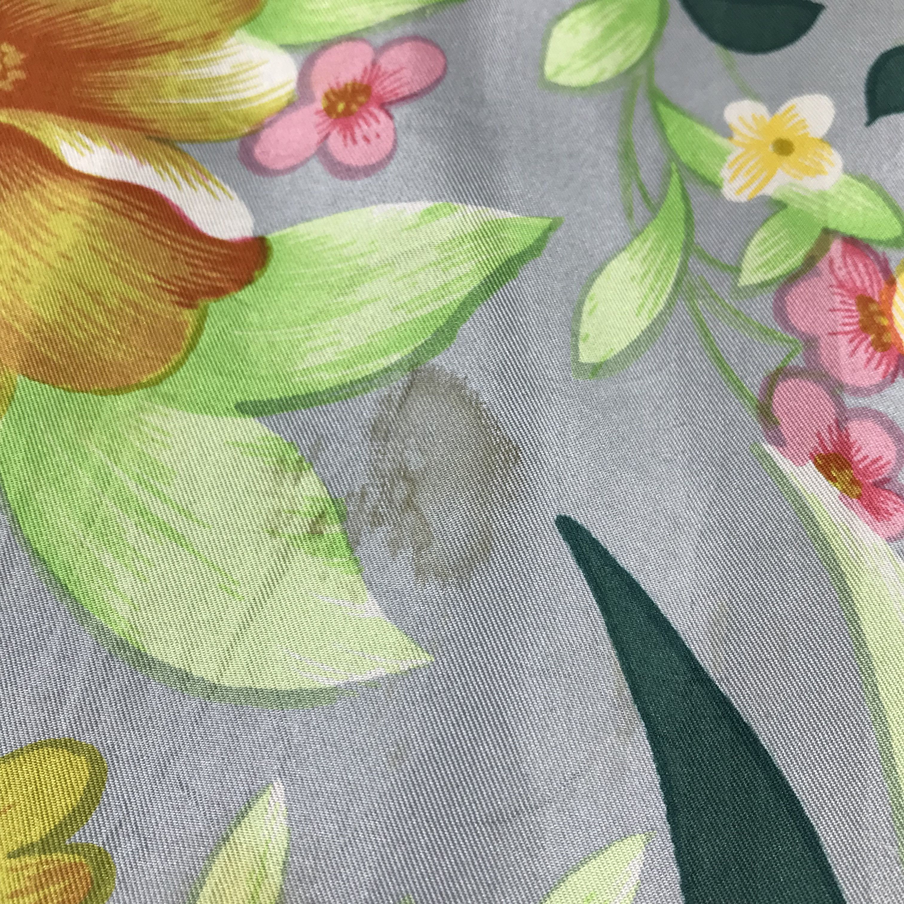 Japanese Brand Vintage Luxury Floral Silk Scarf M156 Size ONE SIZE - 4 Thumbnail