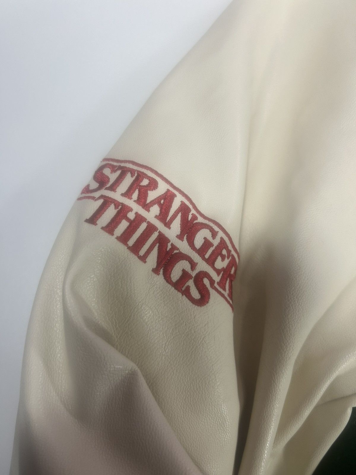 H&M H&M Stranger Things Hawkins High School Tigers jacket Size US M / EU 48-50 / 2 - 5 Thumbnail
