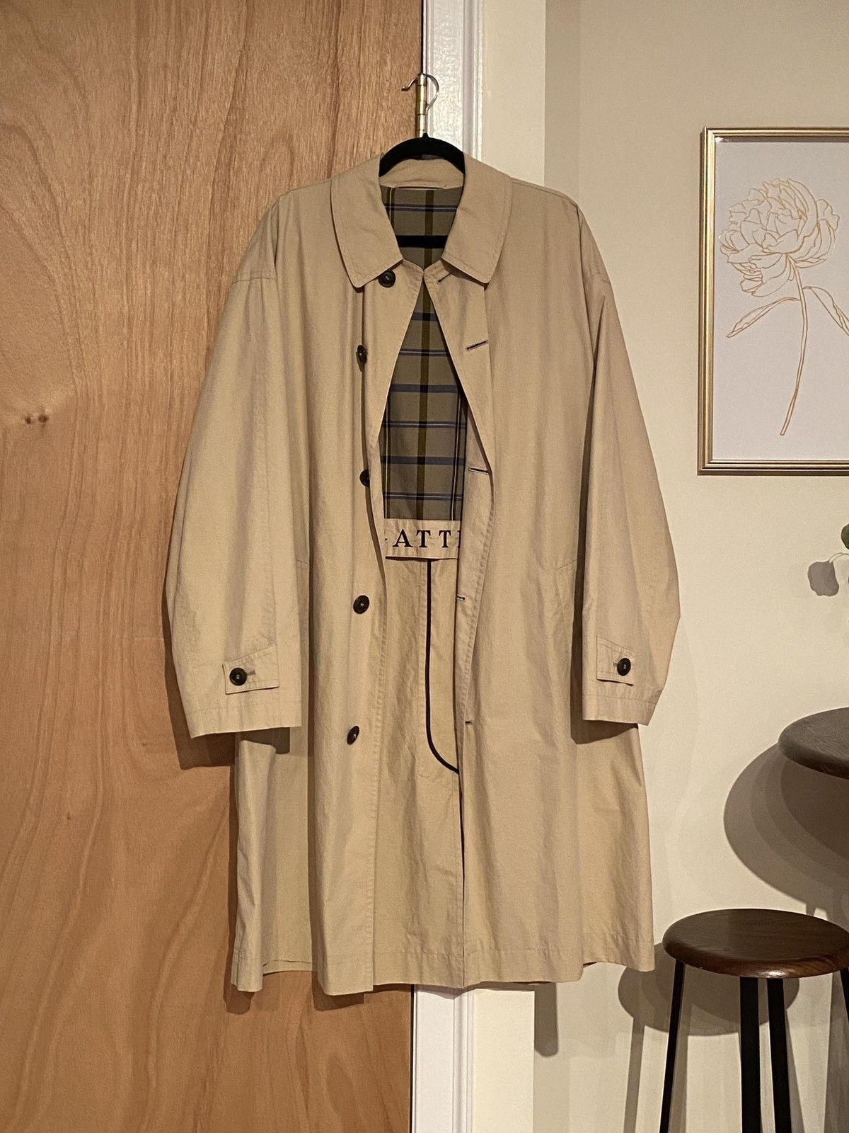 Bugatti Bugatti Beige Trench Coat 52 Size US L / EU 52-54 / 3 - 1 Thumbnail