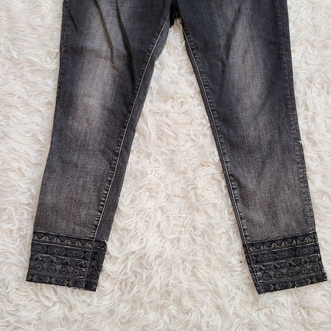 Free People Driftwood Jackie free people faded black denim jeans sz 32 Size 32" / US 10 / IT 46 - 6 Thumbnail