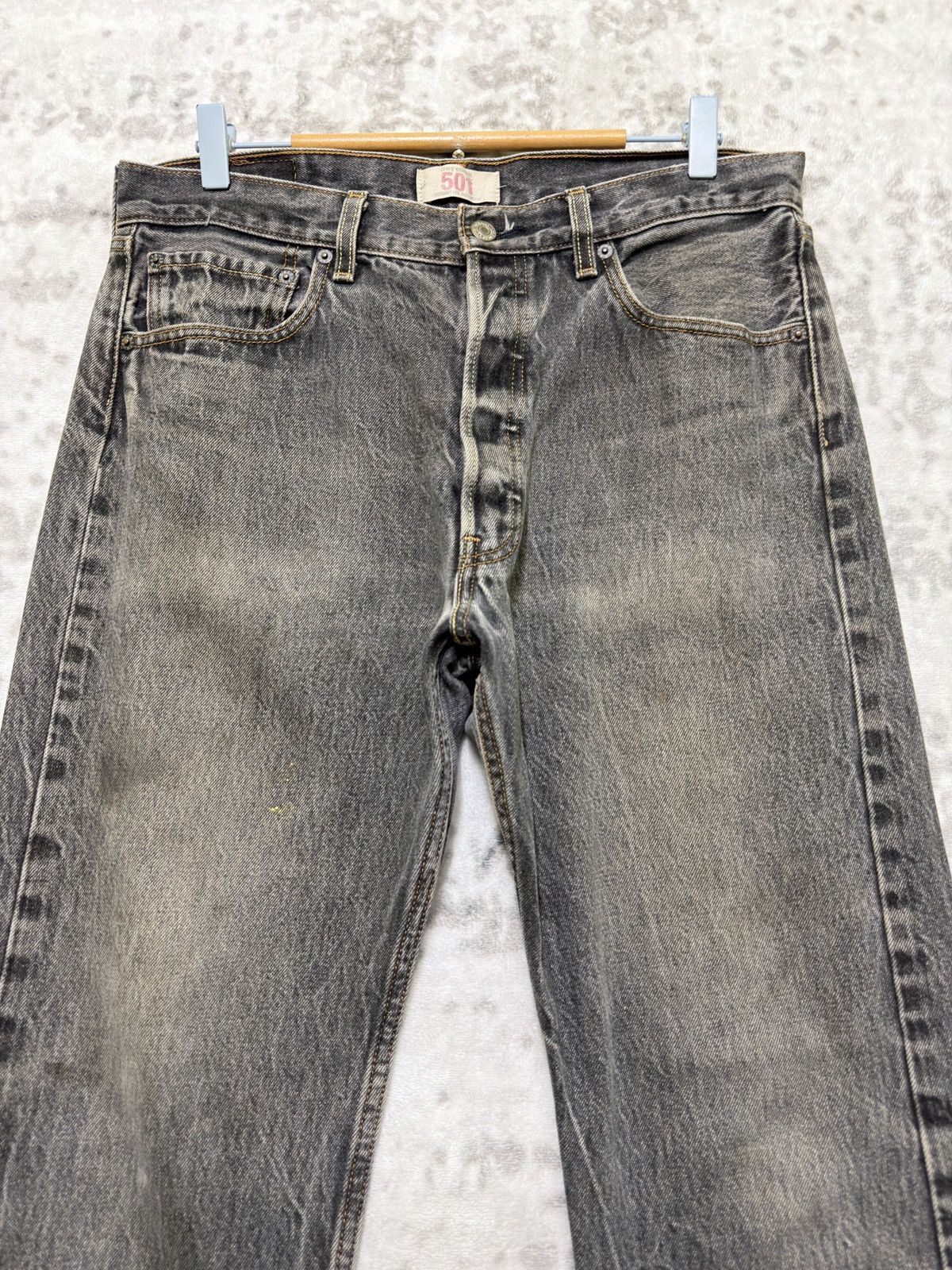 Levi's Vintage Levi’s 501 Straight Leg Faded Black Distressed Denim Size US 32 / EU 48 - 3 Thumbnail