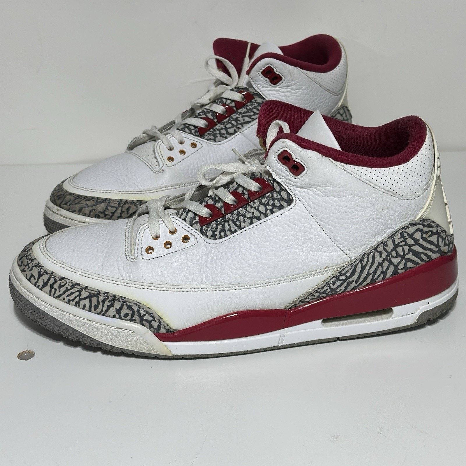 Nike Nike Air Jordan 3 Retro Sneaker Red/White, Men's Size 13 Size US 13 / EU 46 - 1 Thumbnail