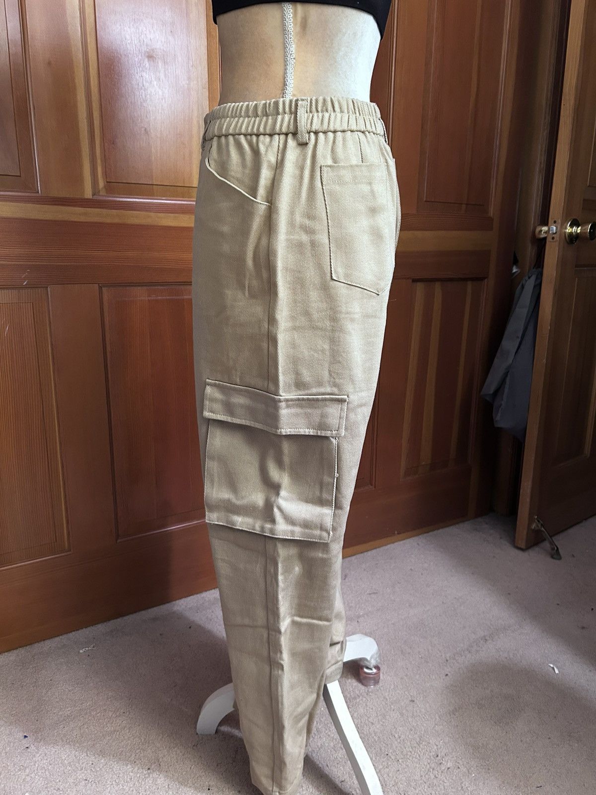 Designer × Other NWT, Lavishly Paris Relaxed Fit Oversized Tan Cargo Pants Size 30" / US 8 / IT 44 - 4 Thumbnail