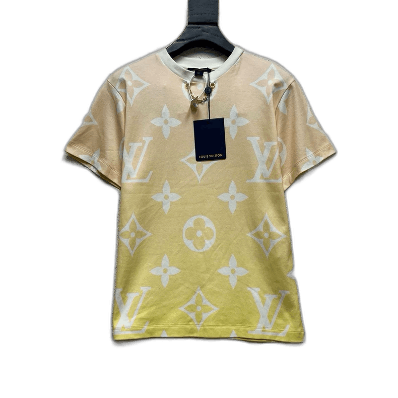 Louis Vuitton Louis Vuitton Gradient Logo Short Sleeve Tee Size US S / EU 44-46 / 1 - 1 Thumbnail