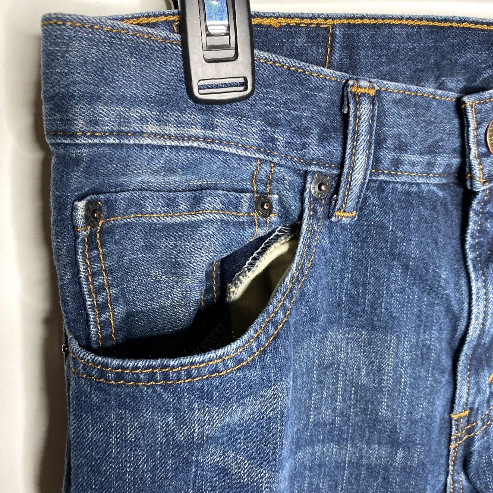 Levi's Levi’s 511 Men’s Slim Fit Jeans 30x30 Medium Blue Denim 5-Pocket Zip Button Logo Slim Mens Jeans Size US 30 / EU 46 - 4 Thumbnail
