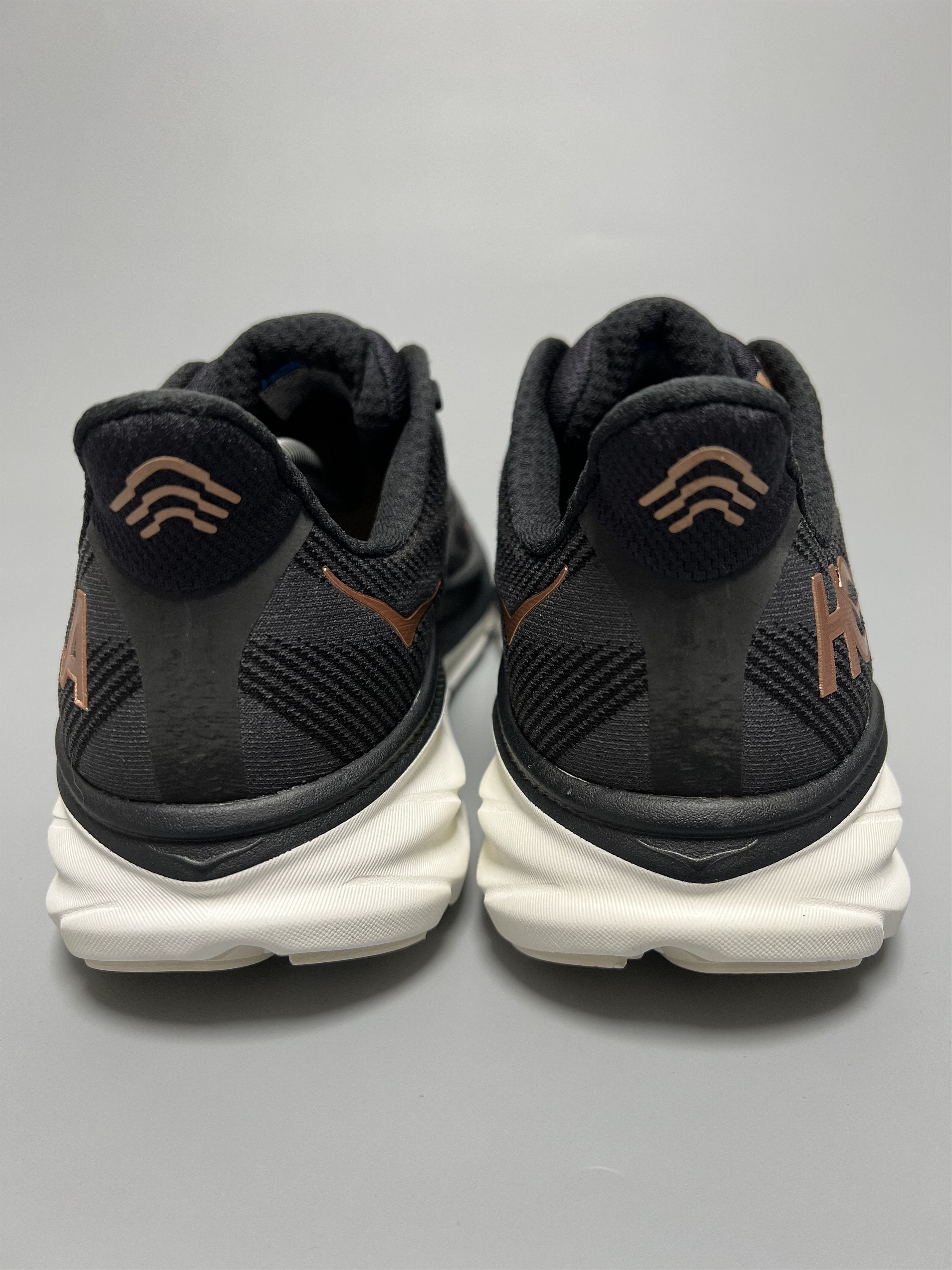 Hoka 10.5B Hoka One One Clifton 9 Running Shoes Walking Gym Size US 10.5 / IT 40.5 - 3 Thumbnail