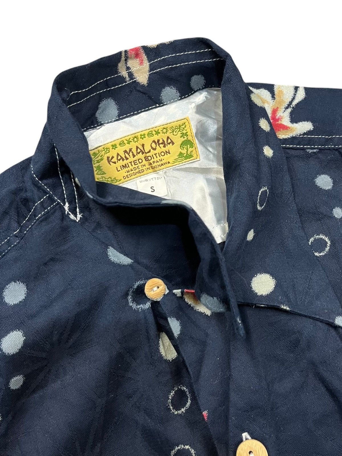 20471120 2000s Kamaloha - Koi Blurp Limited Edition Indigo Shirt Size US M / EU 48-50 / 2 - 4 Thumbnail