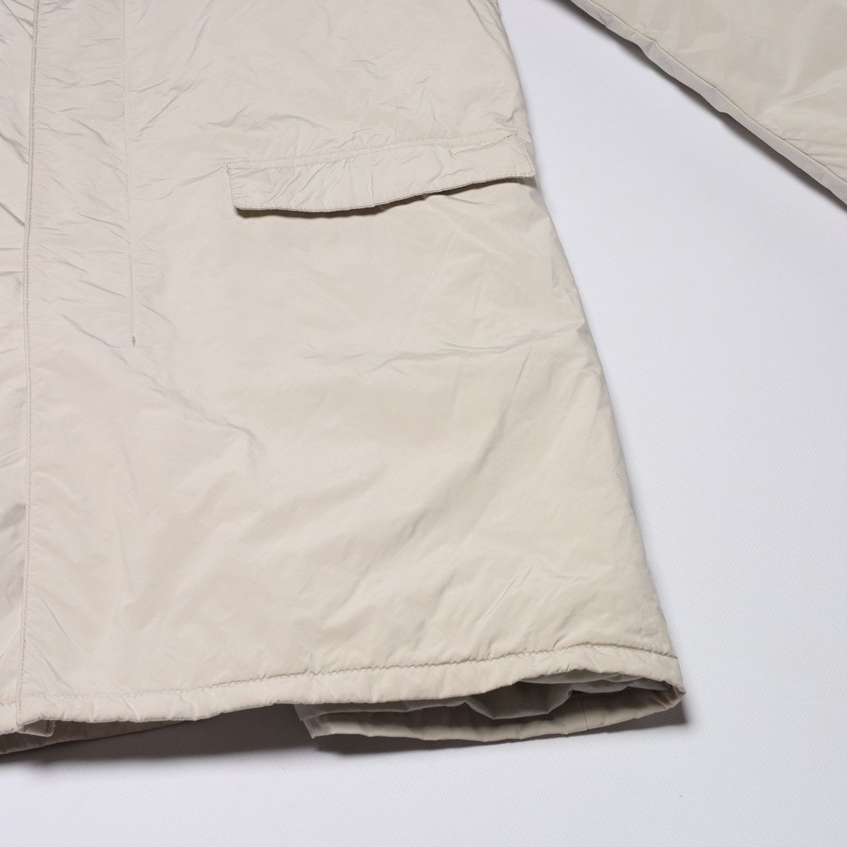 Prada Prada White Milk Puffer Jacket Coat Parka Size XL / US 12-14 / IT 48-50 - 12 Thumbnail
