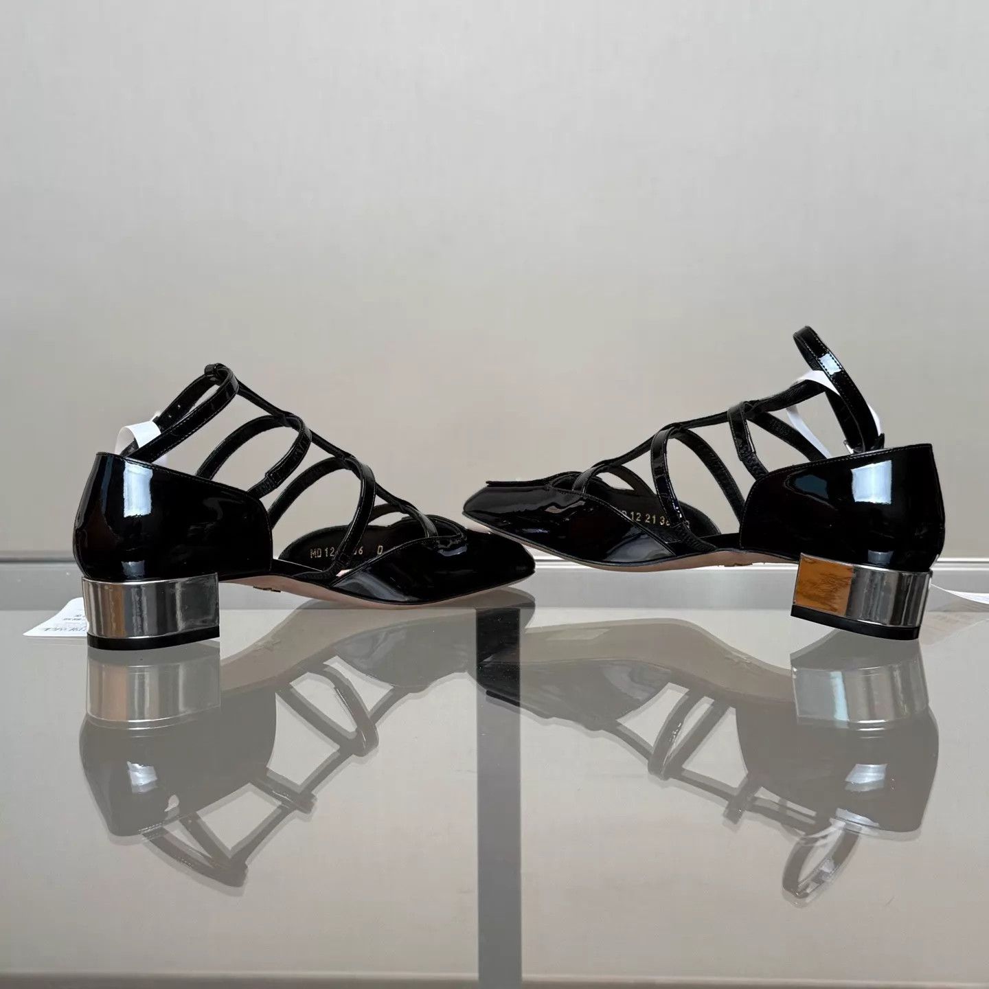Dior DIOR Women's Black Patent Leather Block Heel Roman Sandals Size US 5.5 / IT 35.5 - 6 Thumbnail