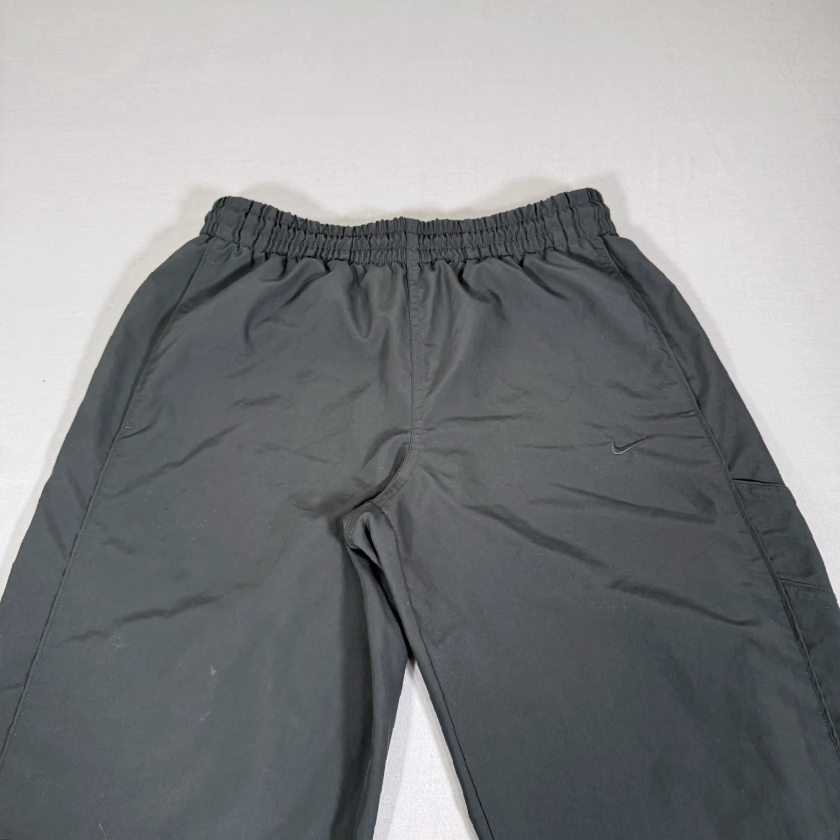Nike Vintage Nike Pants Mens Large Gray Track Windbreaker Lined Baggy Loose Y2K Size US 33 - 2 Thumbnail