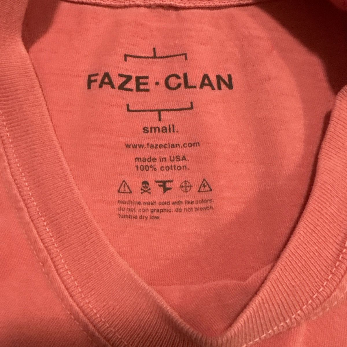 FaZe FaZe Clan Pink & Blue Invincible T Shirt Size US S / EU 44-46 / 1 - 7 Thumbnail