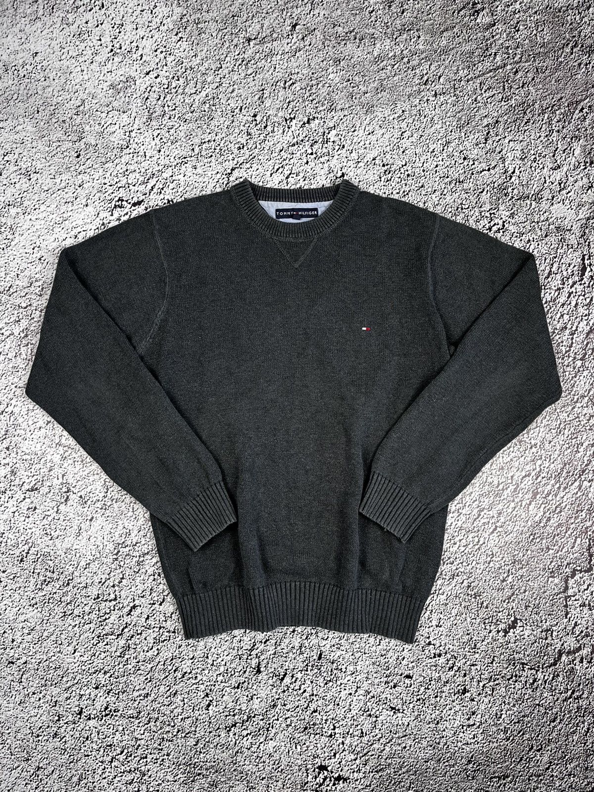Tommy Hilfiger Vintage Y2K Tommy Hilfiger old money heavy sweater size M Size US M / EU 48-50 / 2 - 2 Thumbnail