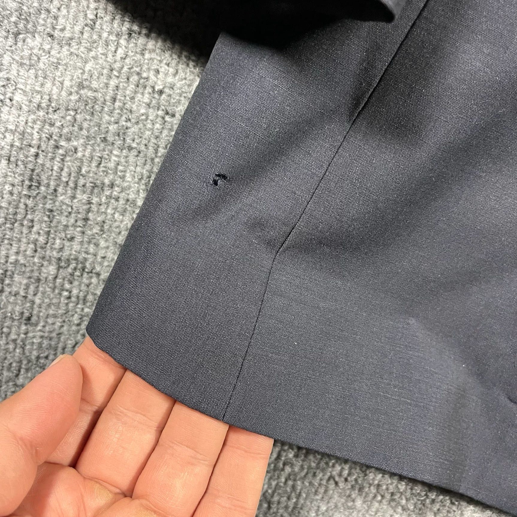 Hugo Boss HUGO BOSS Mens Suit 40R Navy Blue Wool 3 Button Single-Breasted Blazer Vintage N/A Size 40R - 2 Thumbnail