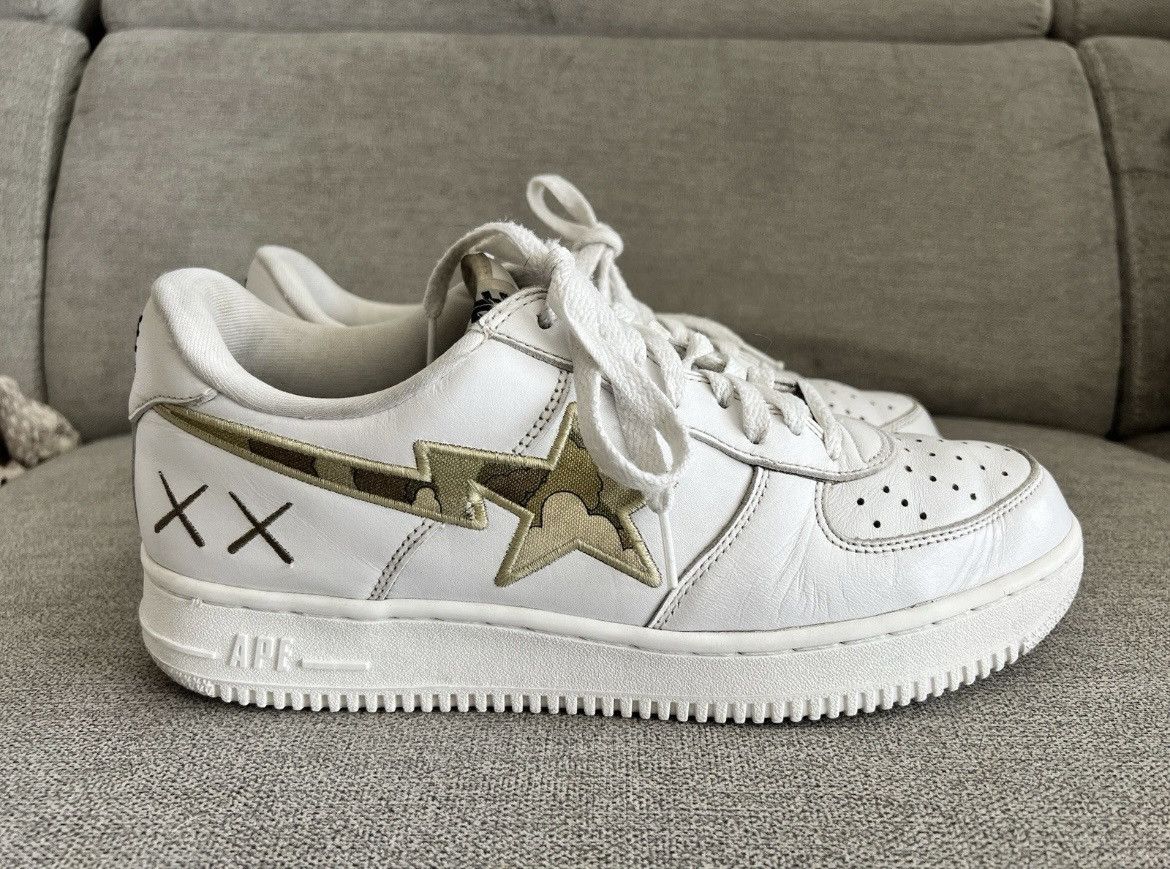 Bape × Kaws RARE OG 2005 A BATHING APE X KAWS BAPESTA Size US 11 / EU 44 - 4 Thumbnail