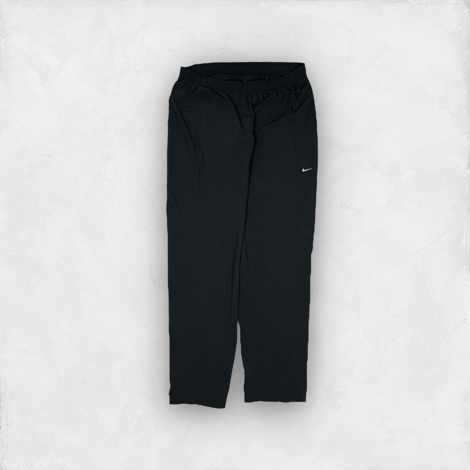 Nike × Vintage Nike Dri-Fit Womens Black Swoosh Ankle Zip Woven Pant Medium Size 30" / US 8 / IT 44 - 1 Thumbnail