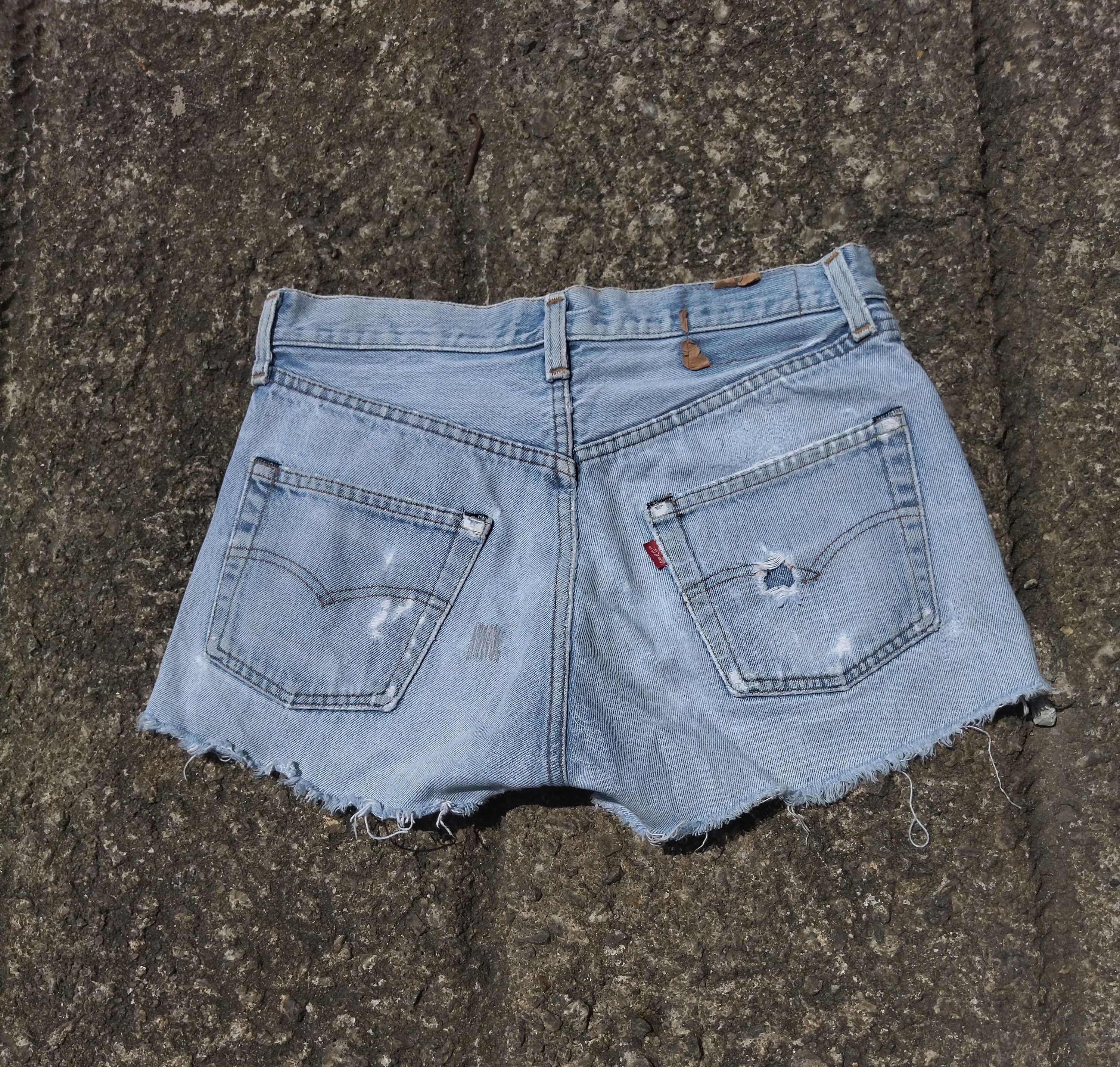 Levi's Vintage Levis 501 Distressed 70s and 80s made in USA size 28 Size 28" / US 6 / IT 42 - 5 Thumbnail