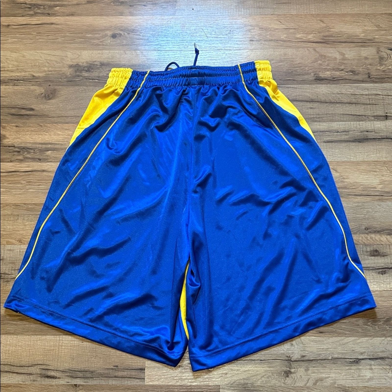 Jordan Brand Y2K Jordan Laney Silky Dazzle Shimmer Shorts Size US 32 / EU 48 - 5 Thumbnail