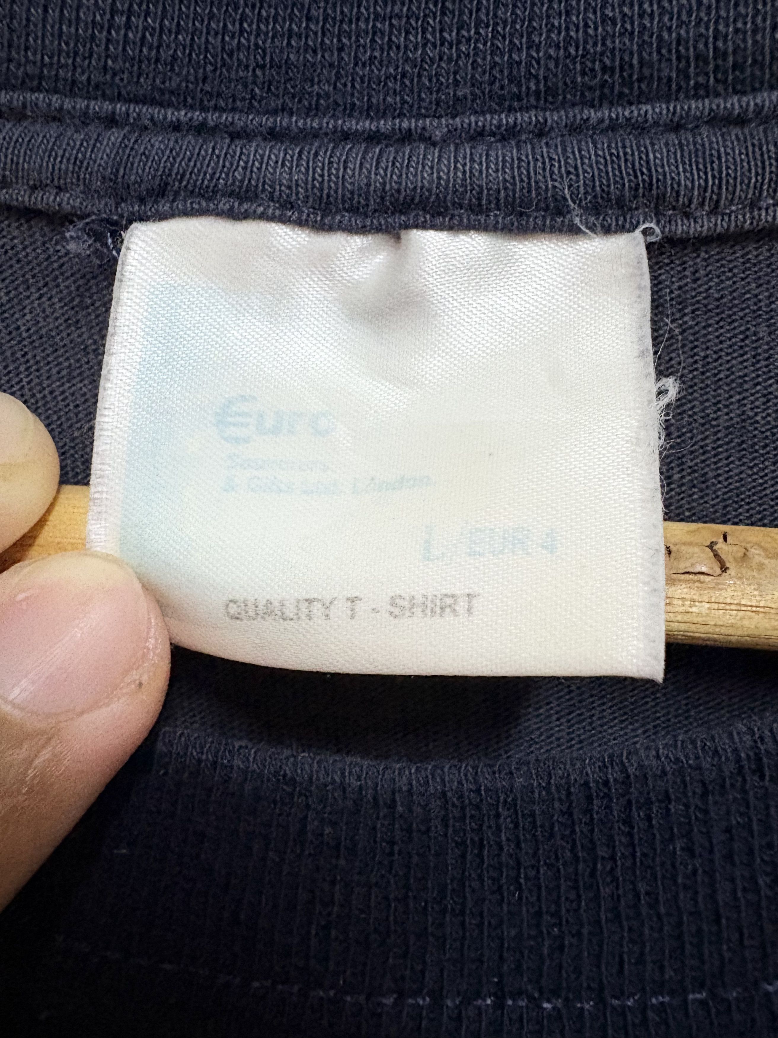 Calvin Klein 2000's United Kingdom London Ripoff Calvin Klein T-Shirt Size US L / EU 52-54 / 3 - 7 Thumbnail