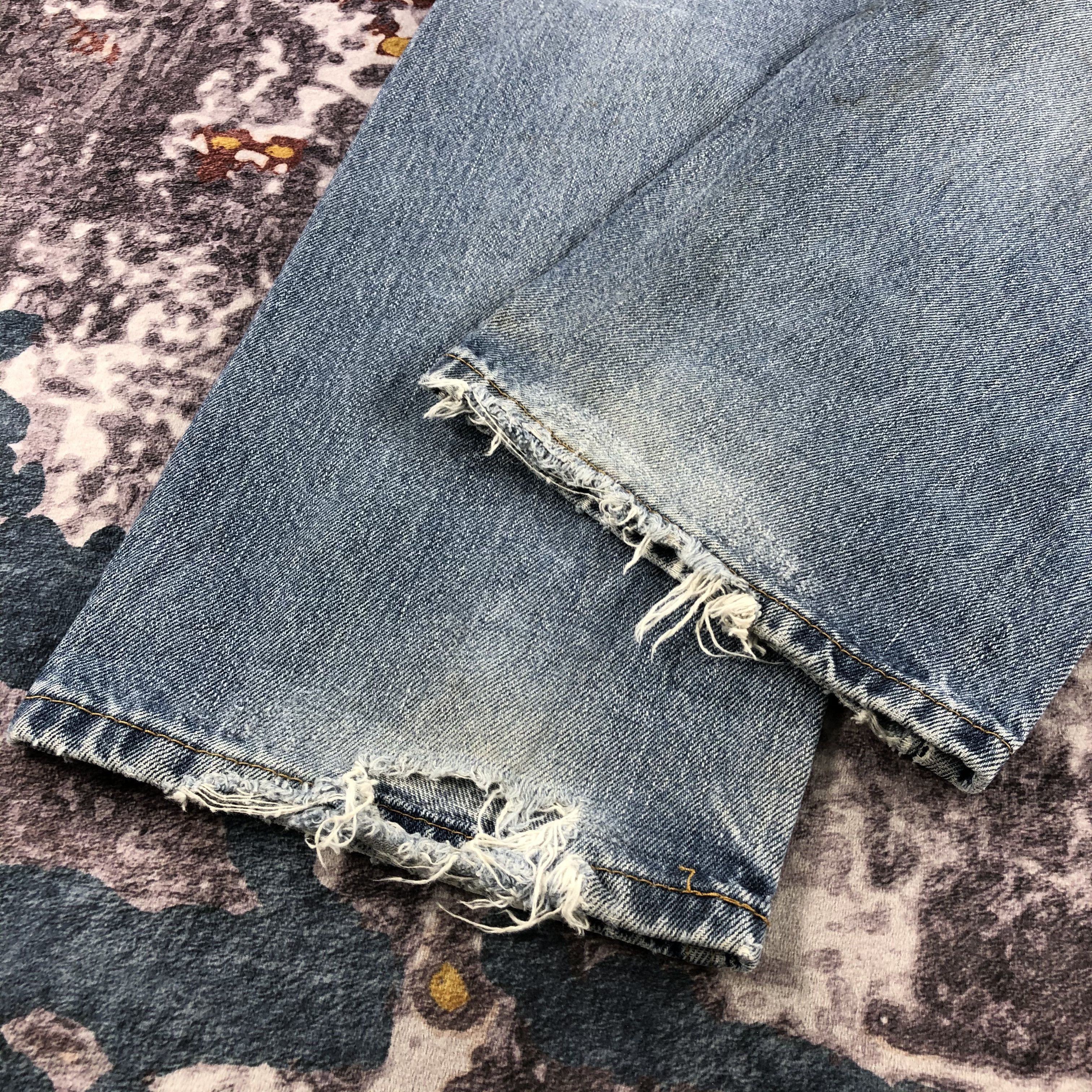 Levi's × Vintage Vintage Light Wash Levis 505 Jeans-JM2635 Size US 37 - 7 Thumbnail
