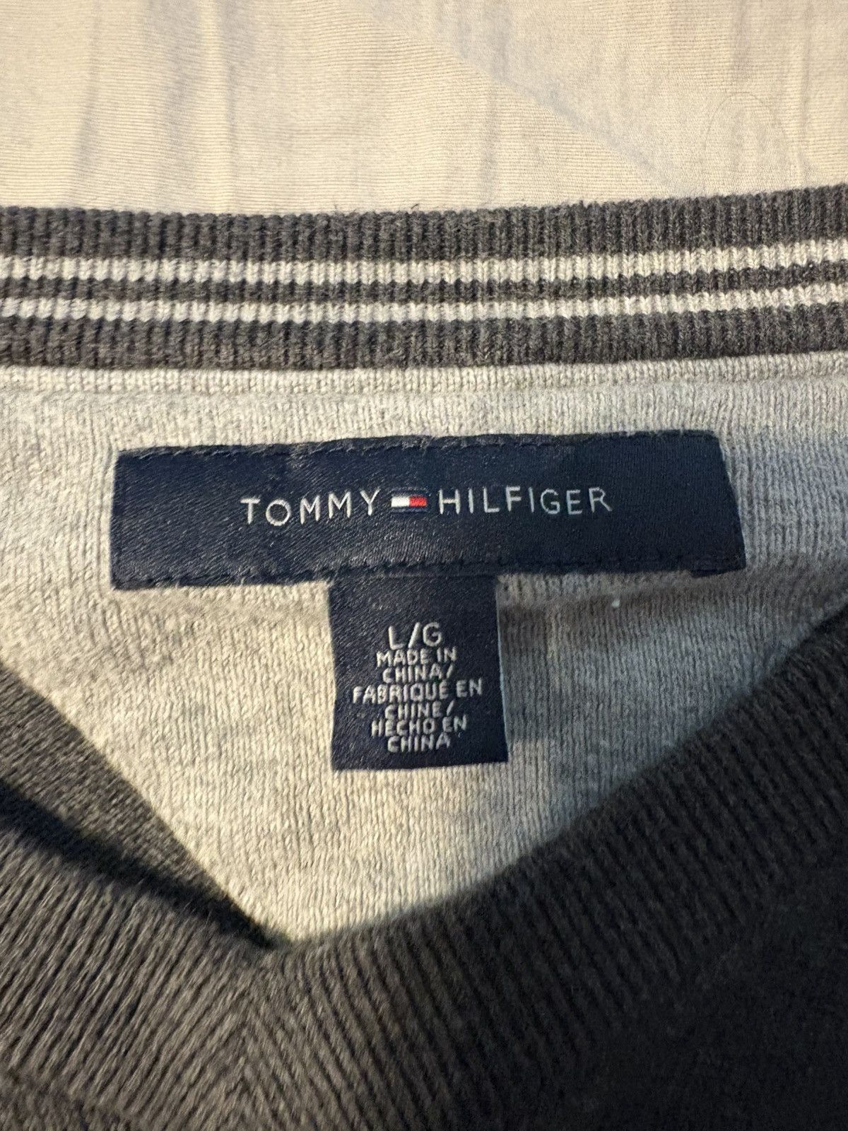 Tommy Hilfiger Vintage Tommy Hilfiger Sweater Size US L / EU 52-54 / 3 - 2 Thumbnail