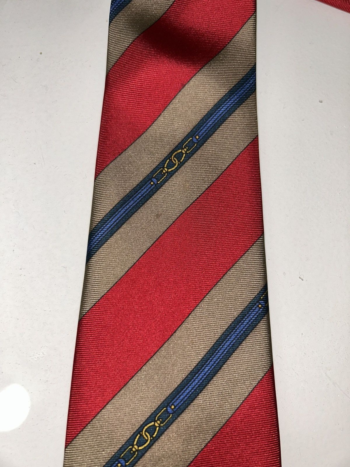 Gucci Vintage Gucci Red Gold & Blue Striped Men’s Silk Tie Size ONE SIZE - 5 Thumbnail