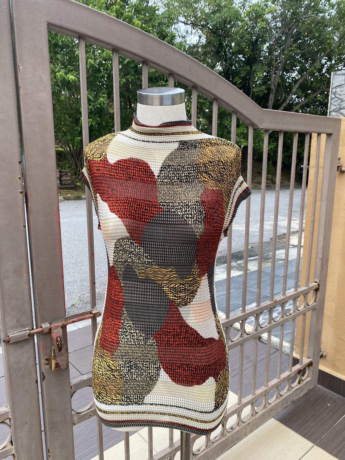 Issey Miyake vintage pleats Size M / US 6-8 / IT 42-44 - 1 Thumbnail