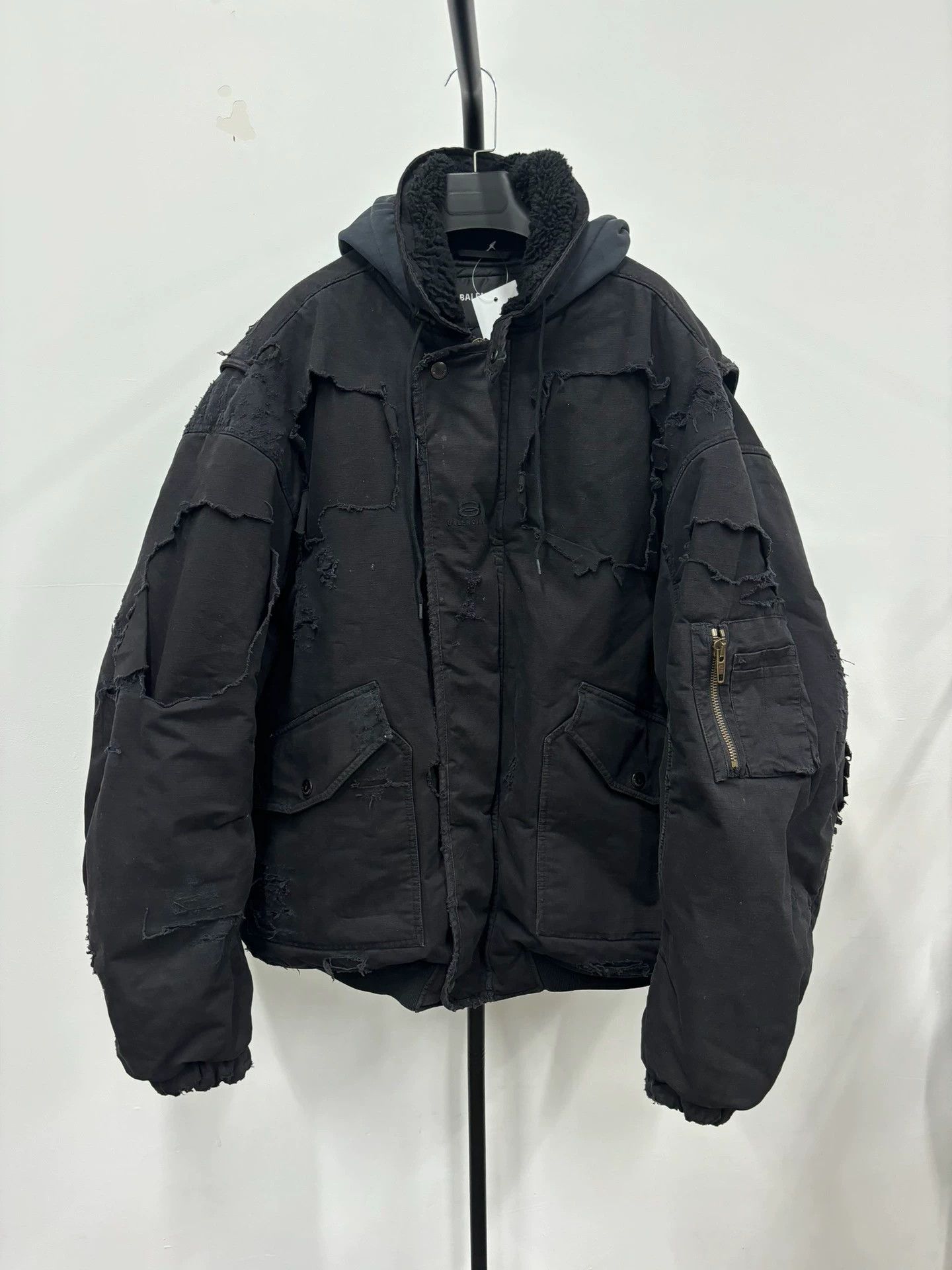 Balenciaga Balenciaga Unity Destroyed Bomber Jacket Size US M / EU 48-50 / 2 - 1 Thumbnail