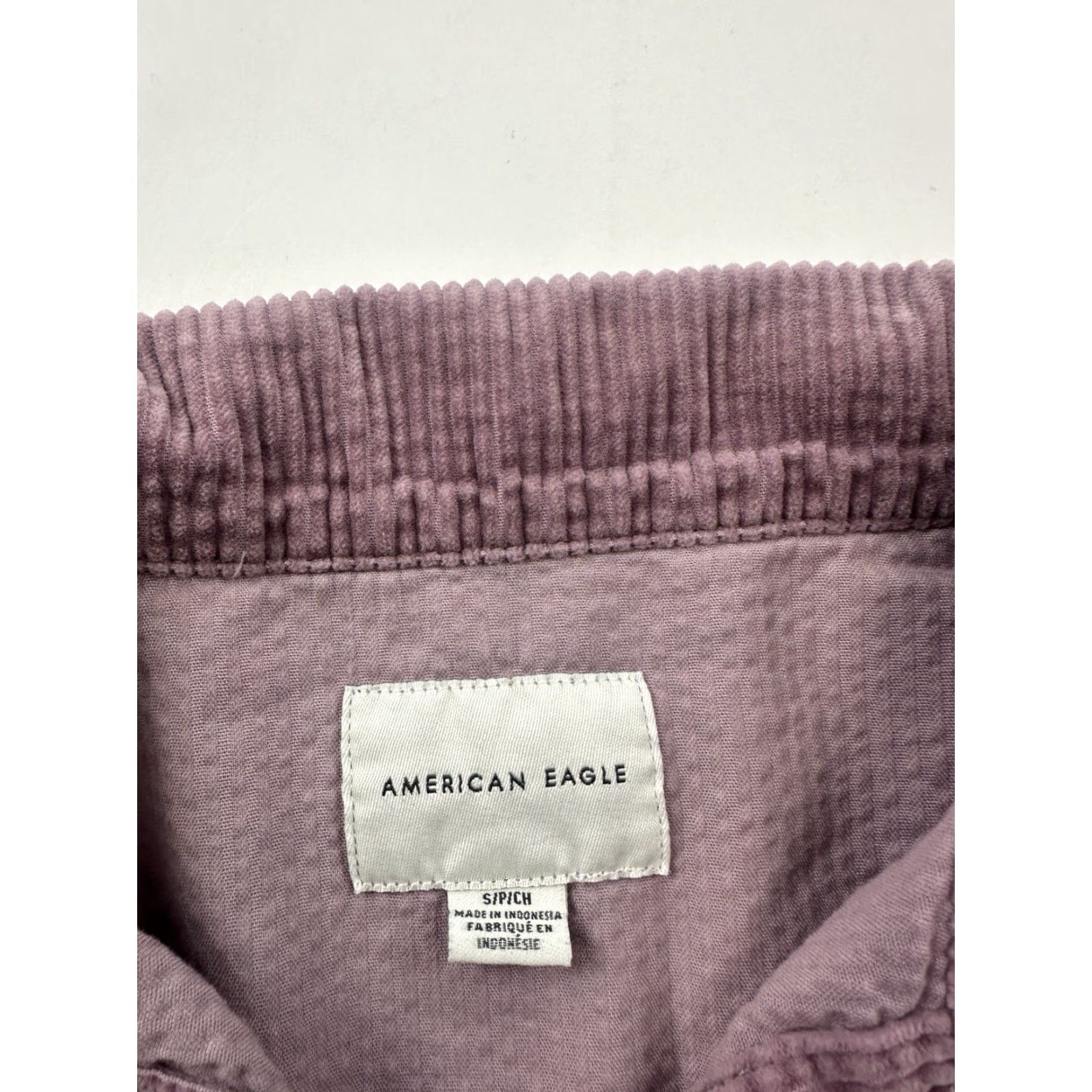 American Eagle Outfitters American Eagle Outfitters Shirt Women Small Pink Corduroy Button-Up Cropped Fringed Size S / US 4 / IT 40 - 4 Thumbnail